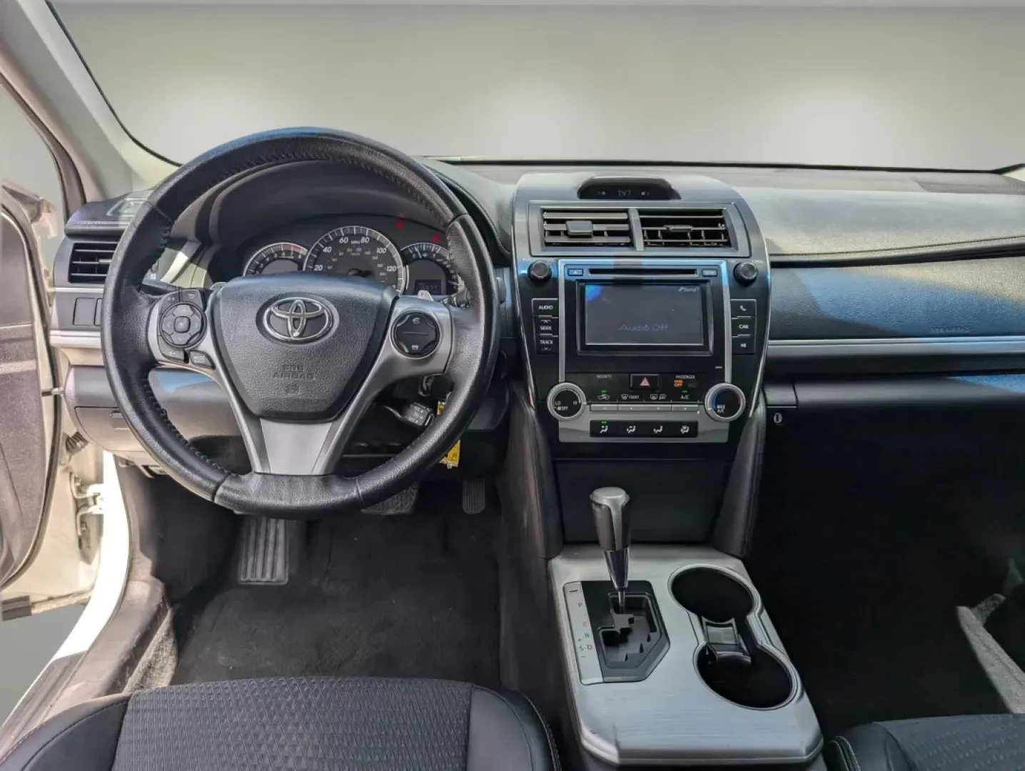 2012 Toyota Camry SE (4T1BF1FK9CU) with an Other engine, located at 7000 Northlake Connector, Columbus, GA, 31904, (706) 987-8085, 32.524975, -84.978134 - **Drive Your Dreams with This 2012 Toyota Camry SE Perfect for Your Daily Adventures!**<br /> <br /> Are you in the market for a dependable sedan that's as versatile as your lifestyle? Look no further than this stunning 2012 Toyota Camry SE, an ideal choice for budget-conscious buyers, commuters, a - Photo#11