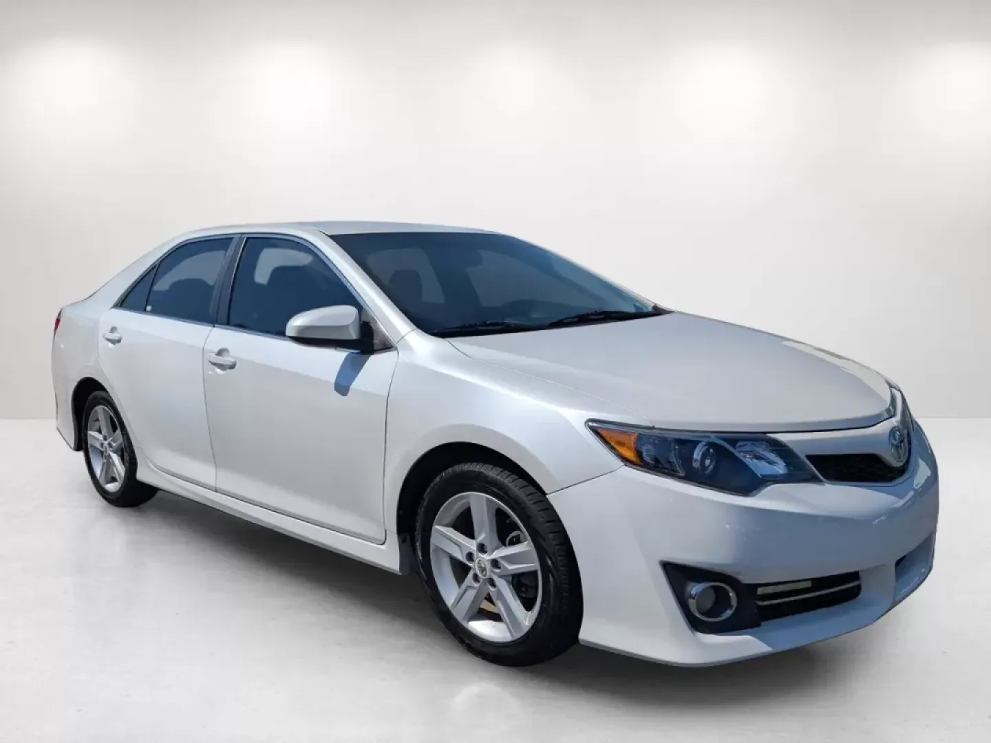 2012 Toyota Camry SE (4T1BF1FK3CU) with an Other engine, located at 7000 Northlake Connector, Columbus, GA, 31904, (706) 987-8085, 32.524975, -84.978134 - **Discover Your Perfect Ride: 2012 Toyota Camry SE Ideal for Daily Commuters and Family Adventures!**<br /> <br /> Are you searching for a reliable sedan that balances comfort, style, and performance? Look no further! The 2012 Toyota Camry SE is the perfect vehicle for your daily commutes, weekend - Photo#2