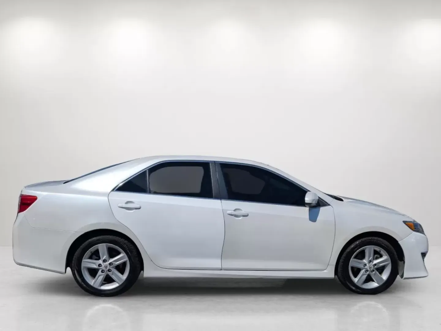 2012 Toyota Camry SE (4T1BF1FK3CU) with an Other engine, located at 7000 Northlake Connector, Columbus, GA, 31904, (706) 987-8085, 32.524975, -84.978134 - **Discover Your Perfect Ride: 2012 Toyota Camry SE Ideal for Daily Commuters and Family Adventures!**<br /> <br /> Are you searching for a reliable sedan that balances comfort, style, and performance? Look no further! The 2012 Toyota Camry SE is the perfect vehicle for your daily commutes, weekend - Photo#3