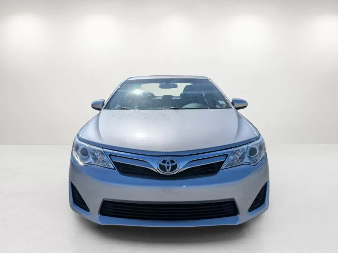 2012 Toyota Camry LE (4T1BF1FK6CU) with an Gas I4 2.5L/152 engine, 6-Speed Automatic w/Manual Shift transmission, located at 7000 Northlake Connector, Columbus, GA, 31904, (706) 987-8085, 32.524975, -84.978134 - 2012 Toyota Camry LE - Photo#2