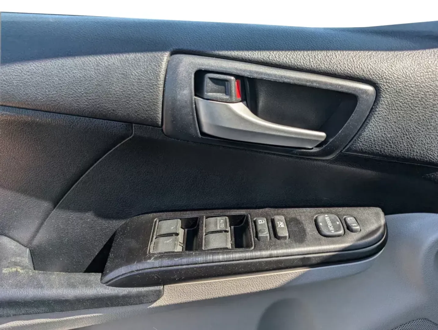 2012 Toyota Camry LE (4T1BF1FK6CU) with an Gas I4 2.5L/152 engine, 6-Speed Automatic w/Manual Shift transmission, located at 7000 Northlake Connector, Columbus, GA, 31904, (706) 987-8085, 32.524975, -84.978134 - 2012 Toyota Camry LE - Photo#9