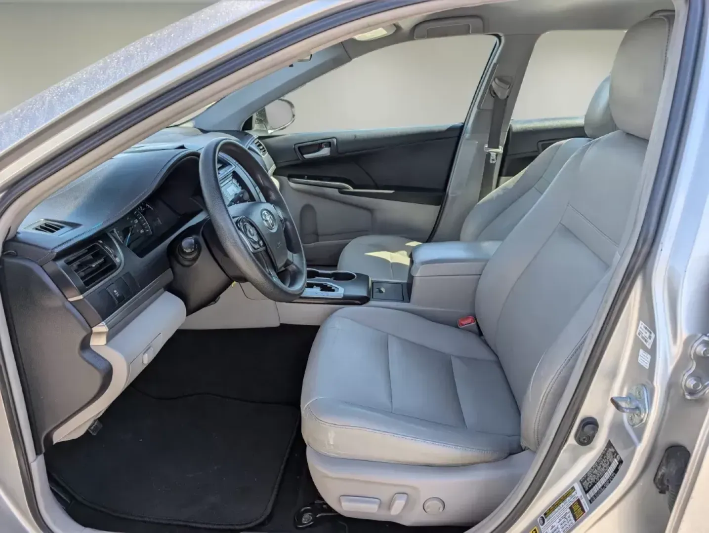 2012 Toyota Camry LE (4T1BF1FK6CU) with an Gas I4 2.5L/152 engine, 6-Speed Automatic w/Manual Shift transmission, located at 7000 Northlake Connector, Columbus, GA, 31904, (706) 987-8085, 32.524975, -84.978134 - 2012 Toyota Camry LE - Photo#10