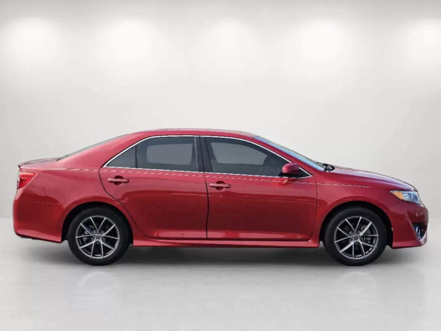 2012 Toyota Camry SE (4T1BF1FK5CU) with an Other engine, located at 804 22nd Ave, Phenix City, AL, 36870, (334) 297-1860, 32.484749, -85.024475 - **Drive in Style and Comfort with the 2012 Toyota Camry SE Perfect for Your Daily Adventures!**<br /> <br /> Are you looking for a reliable and stylish sedan that can effortlessly accommodate your everyday commute or weekend getaways? Look no further than this stunning 2012 Toyota Camry SE, now ava - Photo#2