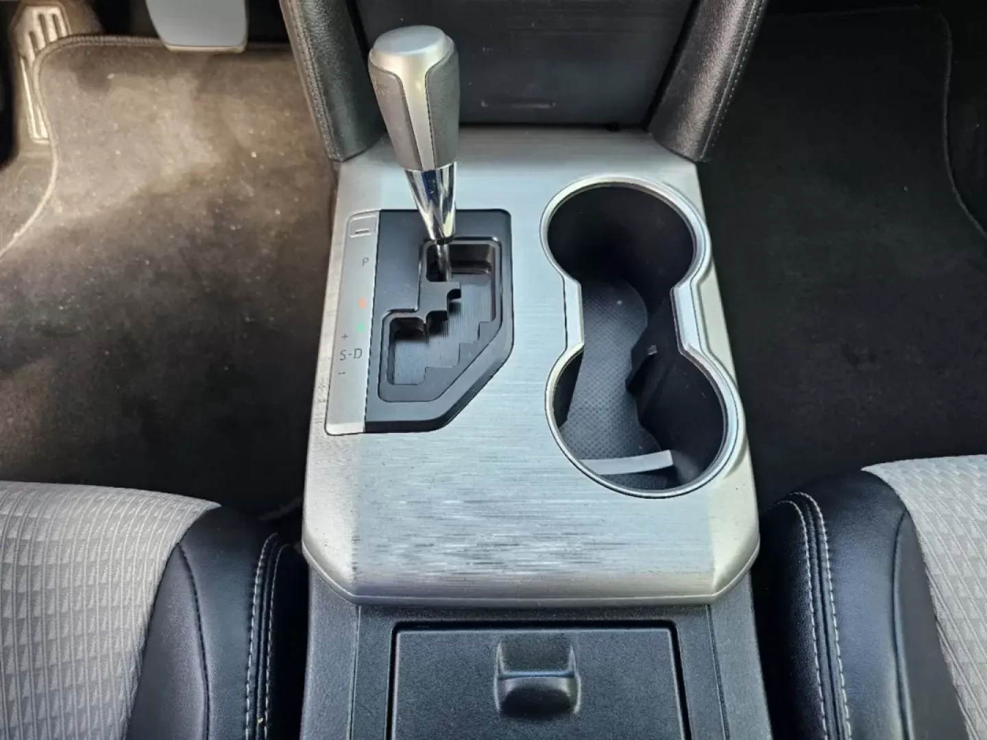 2012 Toyota Camry SE (4T1BF1FK5CU) with an Other engine, located at 804 22nd Ave, Phenix City, AL, 36870, (334) 297-1860, 32.484749, -85.024475 - **Drive in Style and Comfort with the 2012 Toyota Camry SE Perfect for Your Daily Adventures!**<br /> <br /> Are you looking for a reliable and stylish sedan that can effortlessly accommodate your everyday commute or weekend getaways? Look no further than this stunning 2012 Toyota Camry SE, now ava - Photo#12