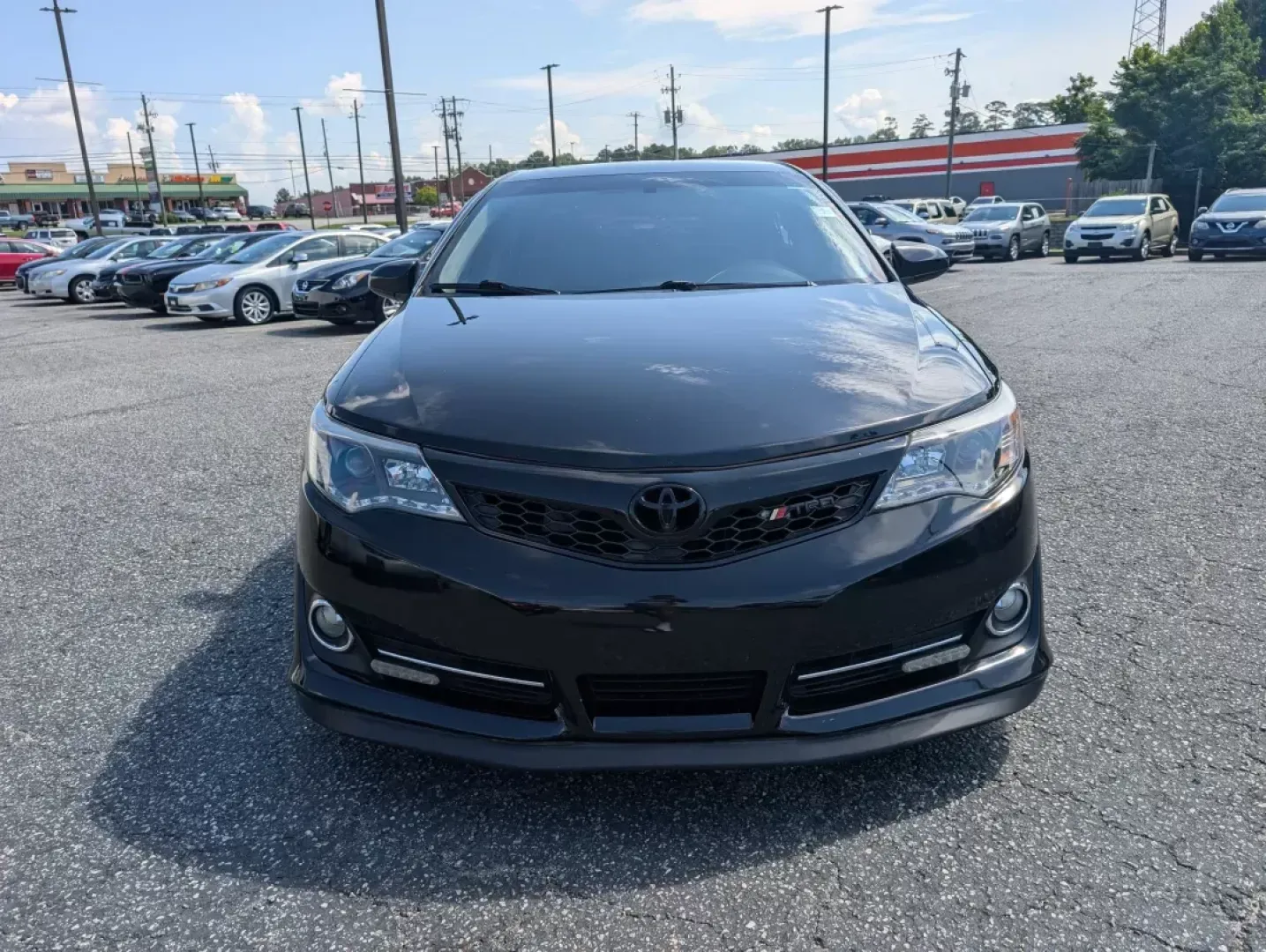 2012 Toyota Camry SE (4T1BF1FK8CU) with an Other engine, located at 1430 Gateway Drive, Opelika, AL, 36801, (334) 239-0944, 32.637871, -85.409790 - Experience the ultimate blend of reliability and comfort with the 2012 Toyota Camry SE, available now at Gils Auto in Opelika, AL. This sedan is perfect for those seeking a dependable daily driver or a family-friendly vehicle that doesn't compromise on style. Whether you're commuting to work, shuttl - Photo#1