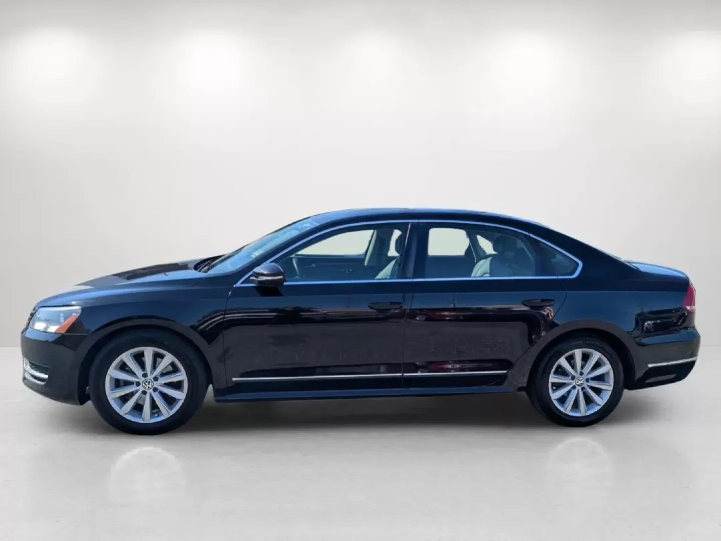 2012 Volkswagen Passat SEL Premium PZEV (1VWCP7A36CC) with an Other engine, located at 804 22nd Ave, Phenix City, AL, 36870, (334) 297-1860, 32.484749, -85.024475 - **Experience Luxury and Comfort with the 2012 Volkswagen Passat Perfect for Your Next Adventure!**<br /> <br /> Are you in the market for a reliable vehicle that combines style, comfort, and impressive features? Look no further than the 2012 Volkswagen Passat, available now at Gils Auto in Phenix C - Photo#7