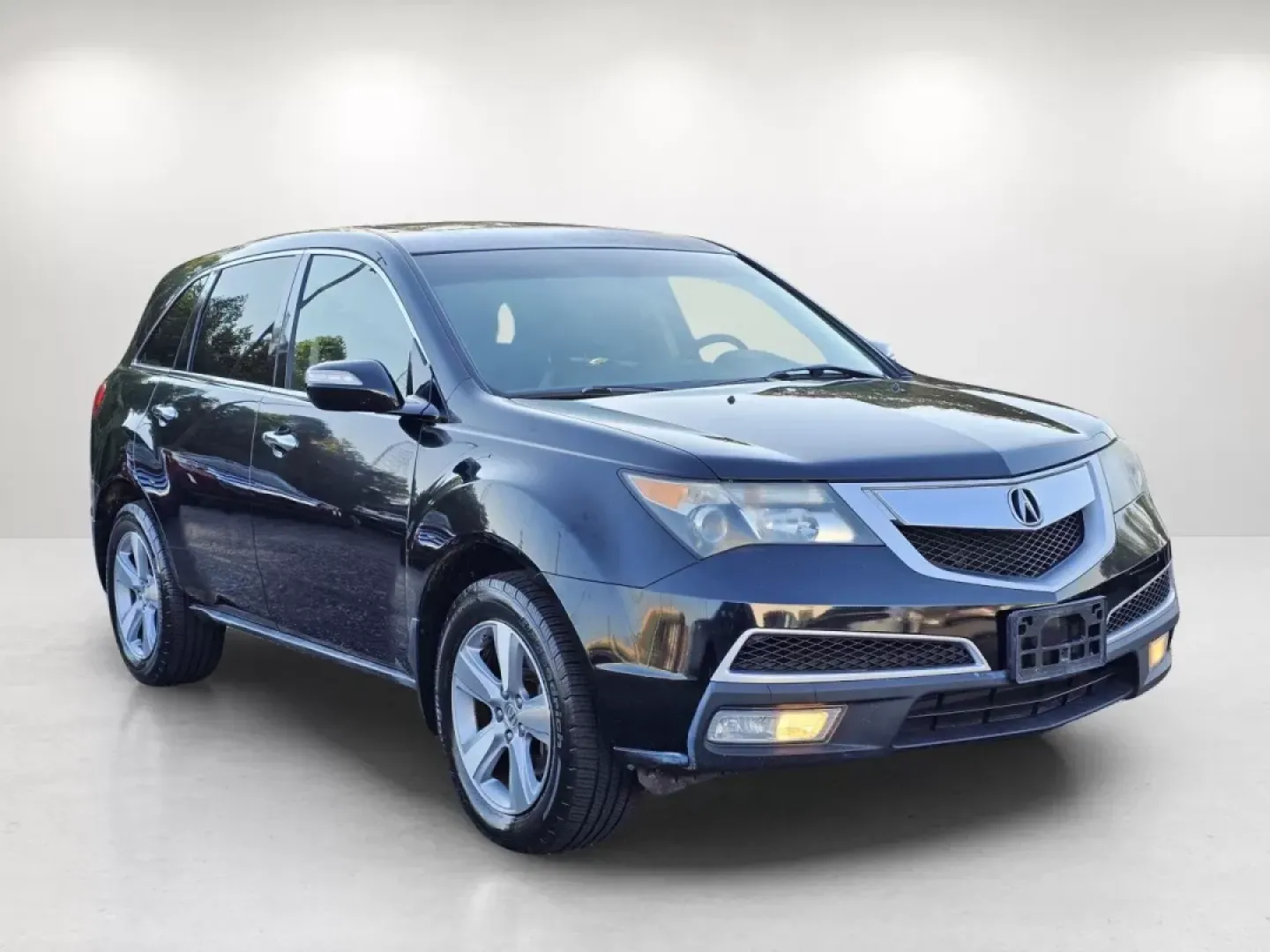 2013 Acura MDX Tech Pkg (2HNYD2H35DH) with an Other engine, located at 3959 U.S. 80 W, Phenix City, AL, 36870, (334) 297-4885, 32.469296, -85.135185 - **Explore Your Adventures with the 2013 Acura MDX Perfect for Families and Road Warriors!**<br /> <br /> Are you ready to elevate your driving experience? The 2013 Acura MDX available at Gils Auto in Phenix City, AL, is the ultimate SUV tailored for growing families and weekend warriors alike. With - Photo#2