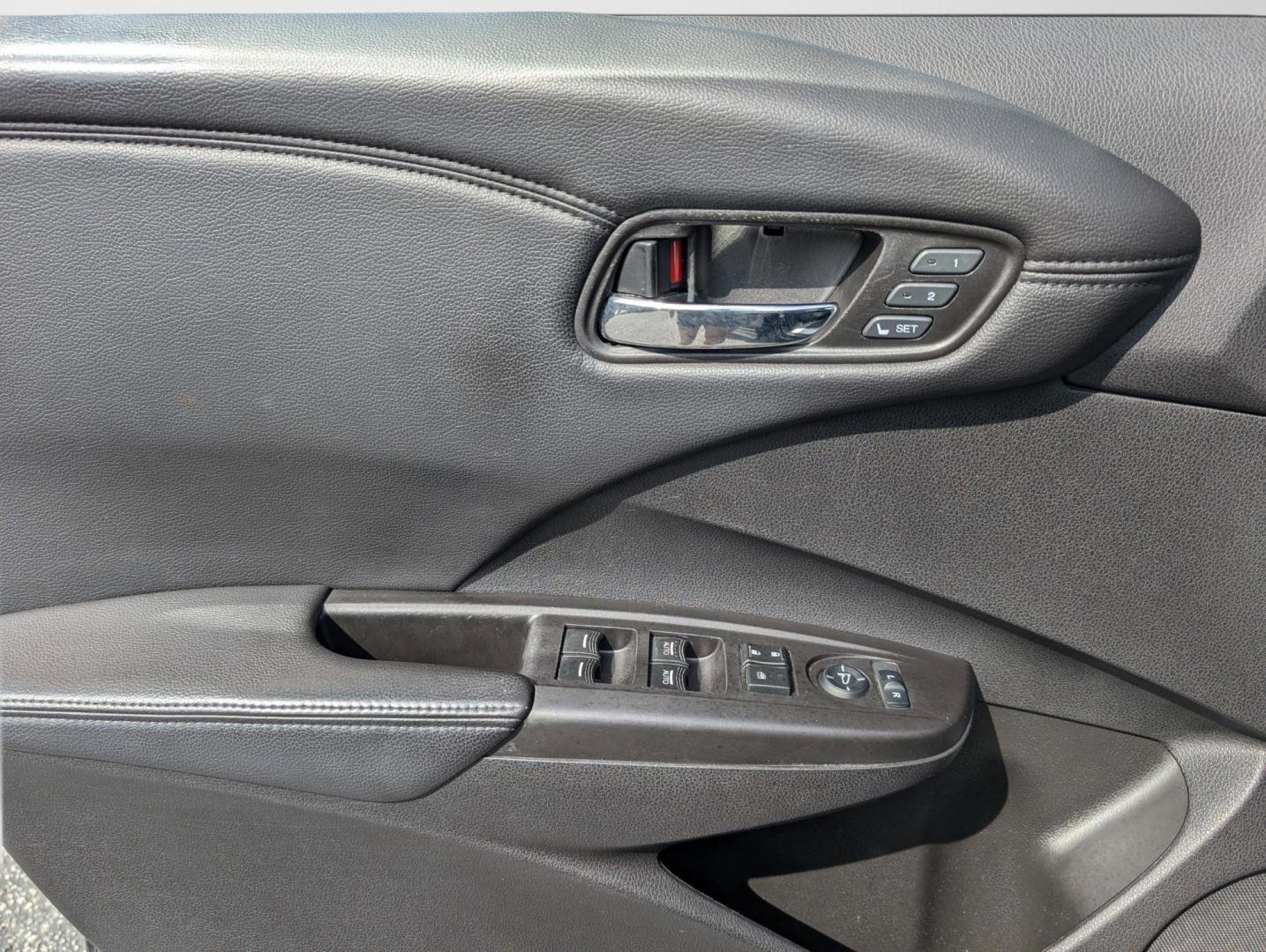 2013 Acura RDX Tech Pkg (5J8TB3H54DL) with an Gas V6 3.5L/212 engine, 6-Speed Automatic w/Manual Shift transmission, located at 7000 Northlake Connector, Columbus, GA, 31904, (706) 987-8085, 32.524975, -84.978134 - 2013 Acura RDX Tech Pkg - Photo#8