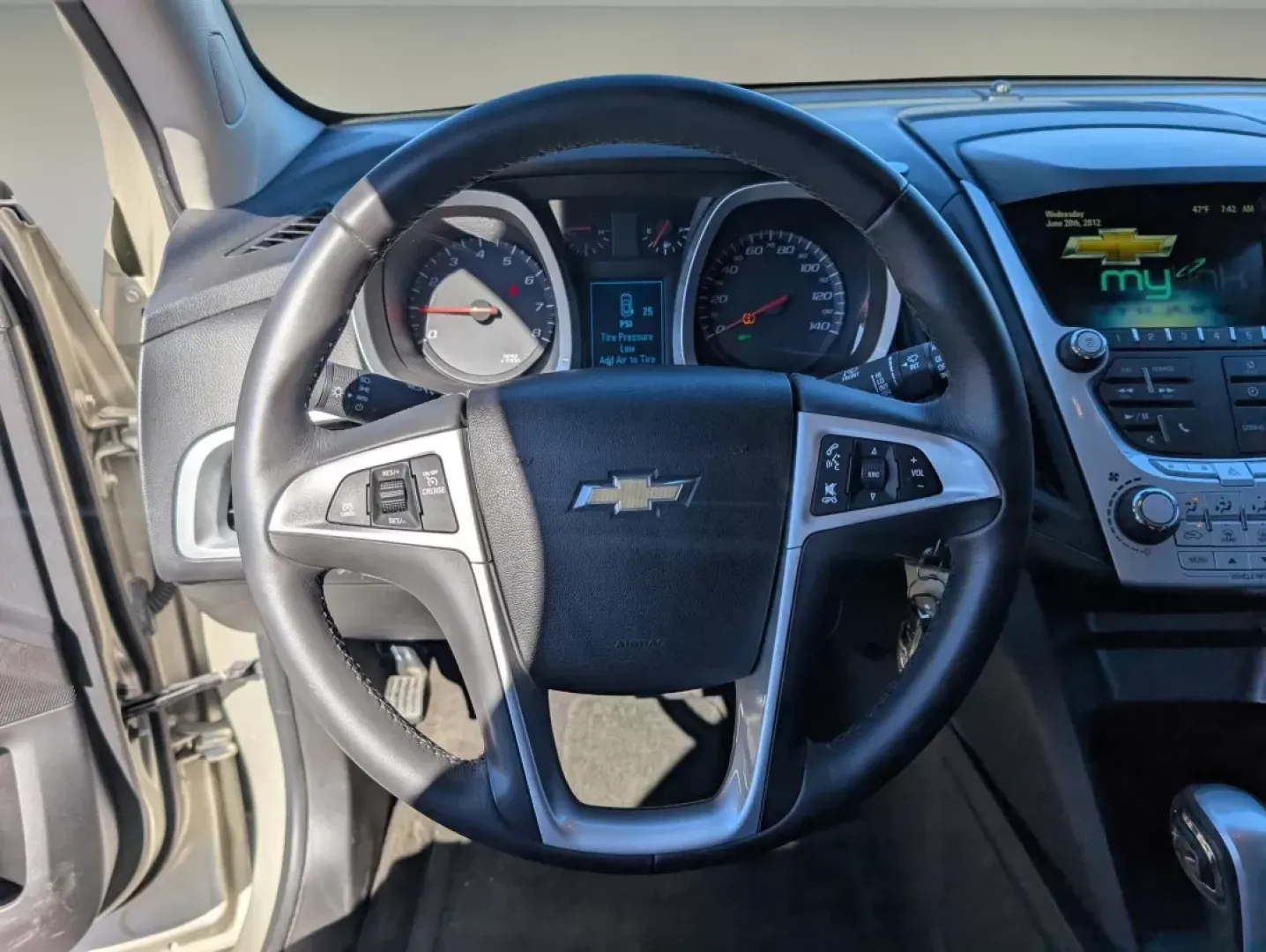 2013 /Jet Black Chevrolet Equinox LT (2GNALDEK0D6) with an Other engine, located at 3959 U.S. 80 W, Phenix City, AL, 36870, (334) 297-4885, 32.469296, -85.135185 - **Elevate Your Daily Commute with the 2013 Chevrolet Equinox LT at Gils Auto!**<br /> <br /> Are you in the market for a reliable SUV that blends comfort, technology, and performance? Look no further than the 2013 Chevrolet Equinox LT, available now at Gils Auto in Phenix City, AL. With its spacious - Photo#13