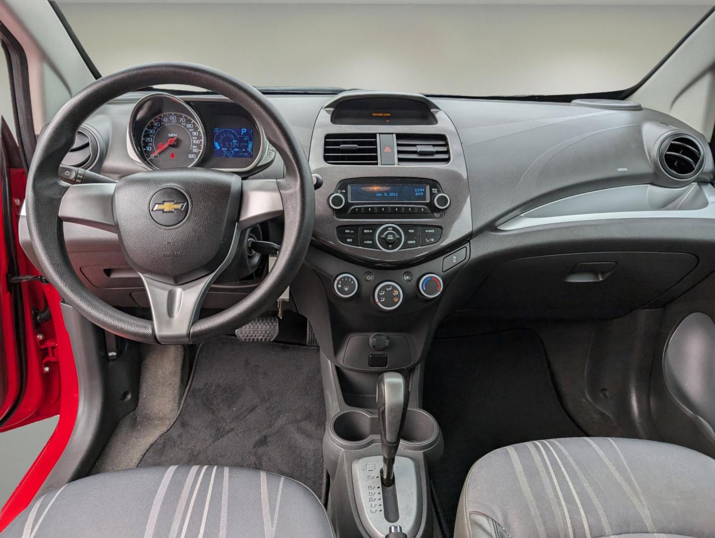 2013 /Silver w/Silver trim Chevrolet Spark LS (KL8CB6S92DC) with an Gas I4 1.2L/73 engine, 4-Speed Automatic transmission, located at 1430 Gateway Drive, Opelika, AL, 36801, (334) 239-0944, 32.637871, -85.409790 - 2013 Chevrolet Spark LS - Photo#11