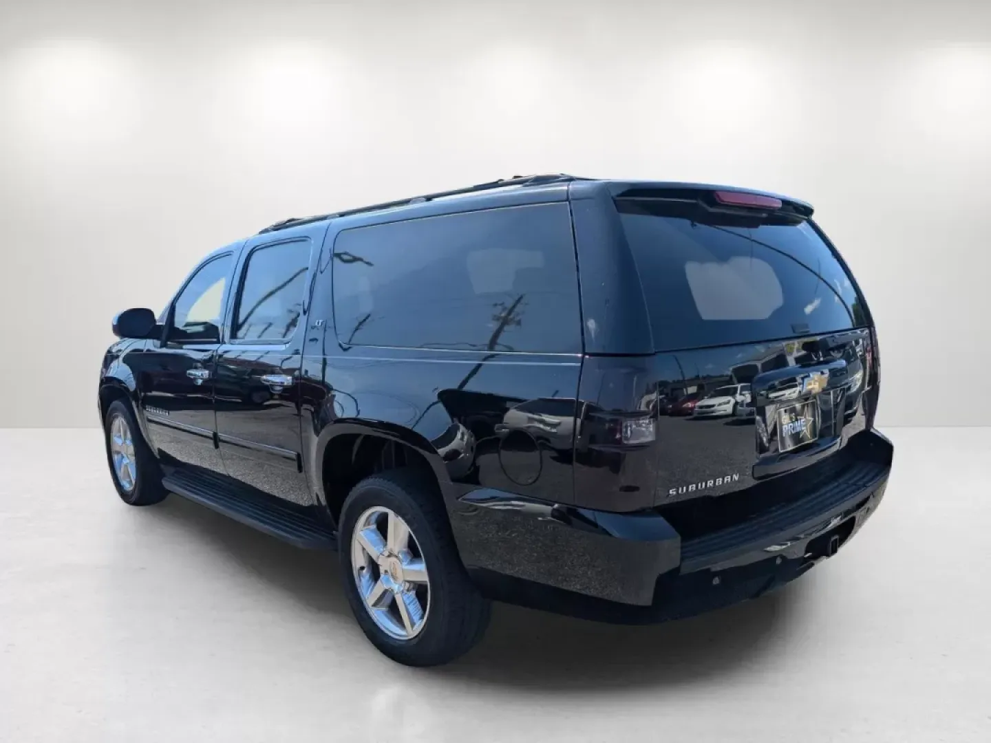 2013 /Ebony Chevrolet Suburban LT (1GNSCJE07DR) with an Other engine, located at 7000 Northlake Connector, Columbus, GA, 31904, (706) 987-8085, 32.524975, -84.978134 - **Unleash Adventure with the 2013 Chevrolet Suburban LT at Gils Auto in Columbus, GA!**<br /> <br /> Are you ready to elevate your family adventures or tackle your daily commute with style and comfort? The 2013 Chevrolet Suburban LT is the ultimate SUV that perfectly blends functionality and luxury, - Photo#6