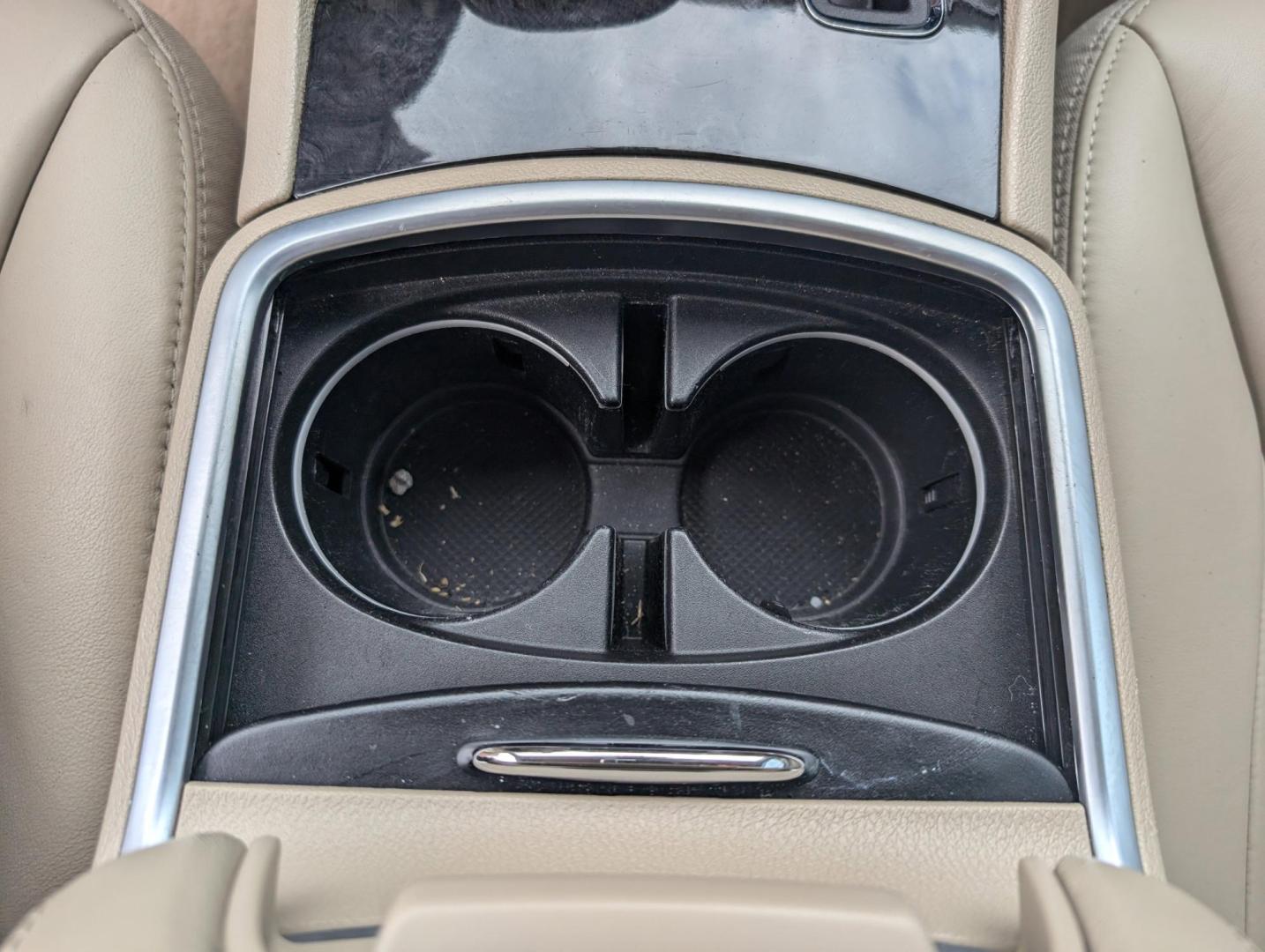 2013 /Black/Light Frost Beige Chrysler 300 (2C3CCAAG3DH) with an Gas/Ethanol V6 3.6L/220 engine, 8-Speed Automatic transmission, located at 3959 U.S. 80 W, Phenix City, AL, 36870, (334) 297-4885, 32.469296, -85.135185 - 2013 Chrysler 300 - Photo#12