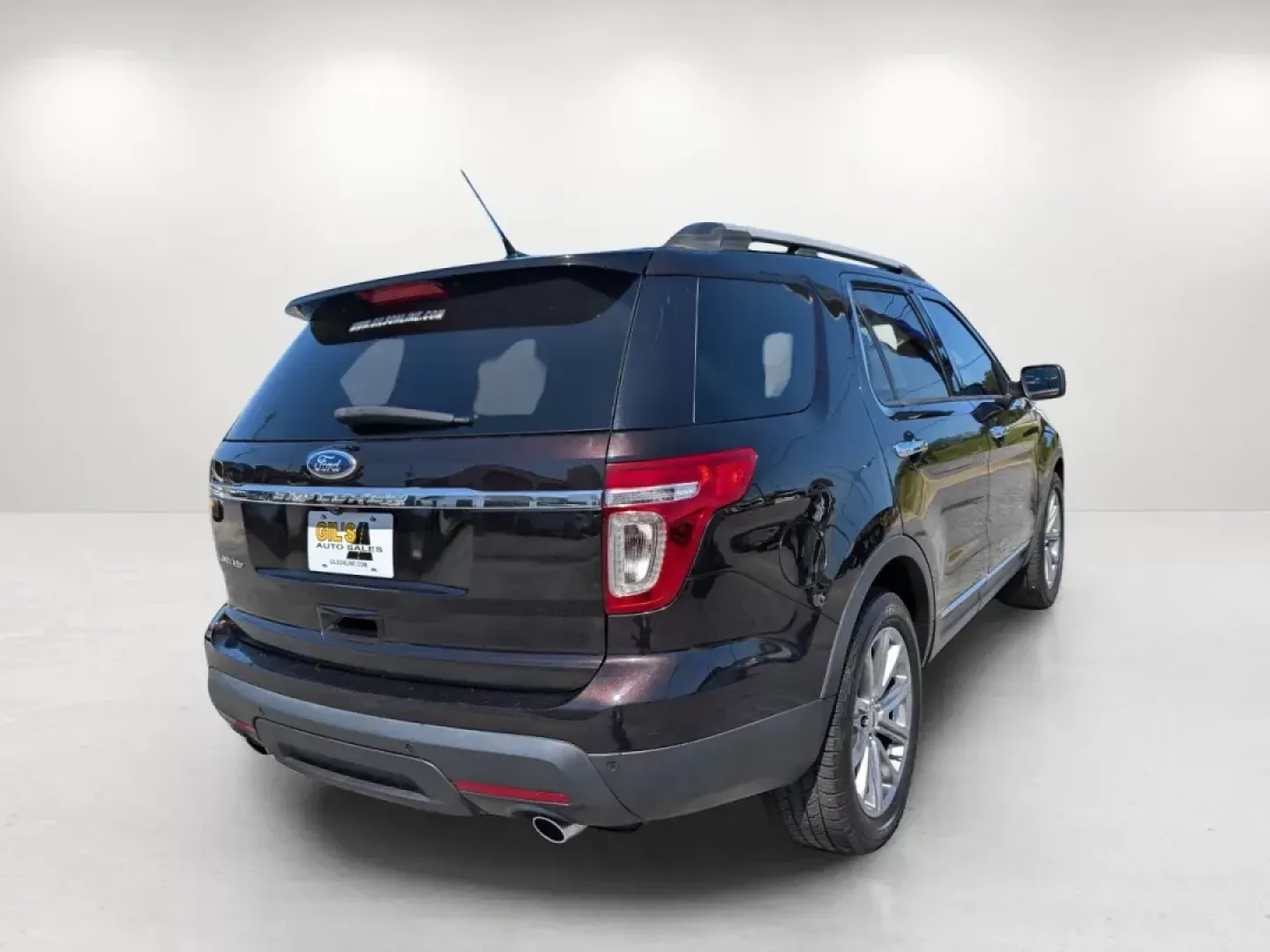 2013 Ford Explorer Limited (1FM5K7F80DG) with an Gas V6 3.5L/213 engine, 6-Speed Automatic w/manual shift transmission, located at 804 22nd Ave, Phenix City, AL, 36870, (334) 297-1860, 32.484749, -85.024475 - 2013 Ford Explorer Limited - Photo#5
