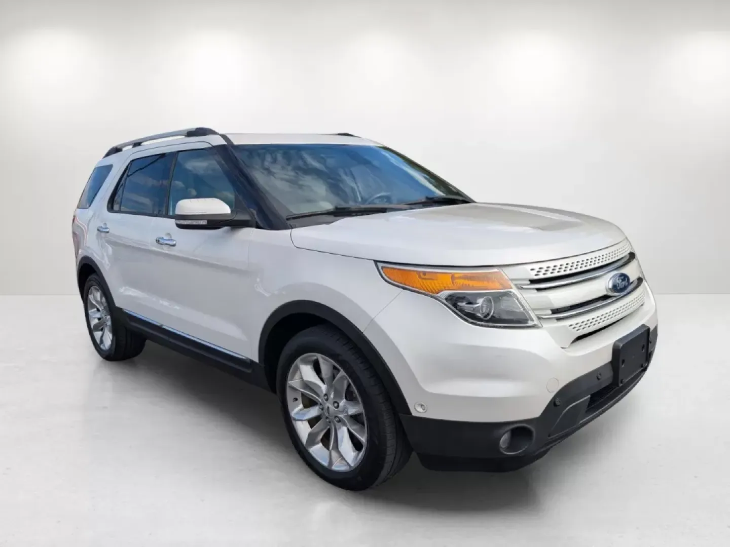 2013 Ford Explorer Limited (1FM5K7F8XDG) with an Other engine, located at 3959 U.S. 80 W, Phenix City, AL, 36870, (334) 297-4885, 32.469296, -85.135185 - 2013 Ford Explorer Limited - Photo#2