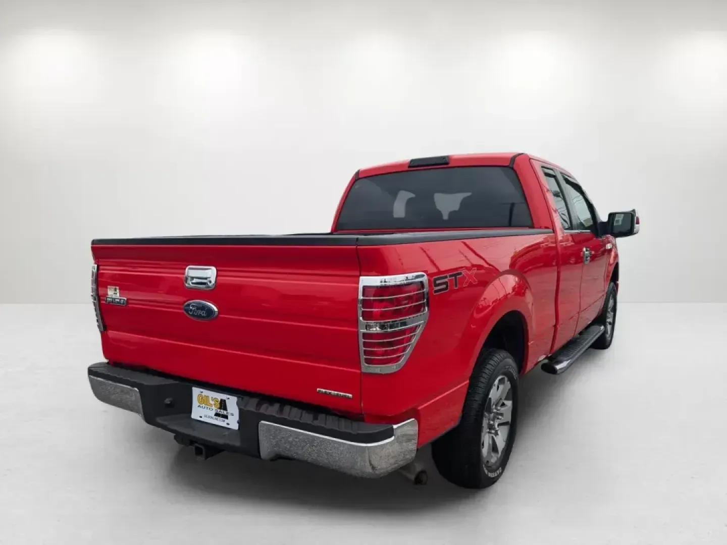 2013 Ford F-150 STX (1FTFX1CF9DF) with an Other engine, located at 1430 Gateway Drive, Opelika, AL, 36801, (334) 239-0944, 32.637871, -85.409790 - Are you ready to take your adventures to the next level? The 2013 Ford F-150 STX, now available at Gils Auto in Opelika, AL, is the perfect truck for budget-conscious buyers seeking reliability and versatility. With its robust body, spacious interior, and striking red exterior, this extended cab pic - Photo#4