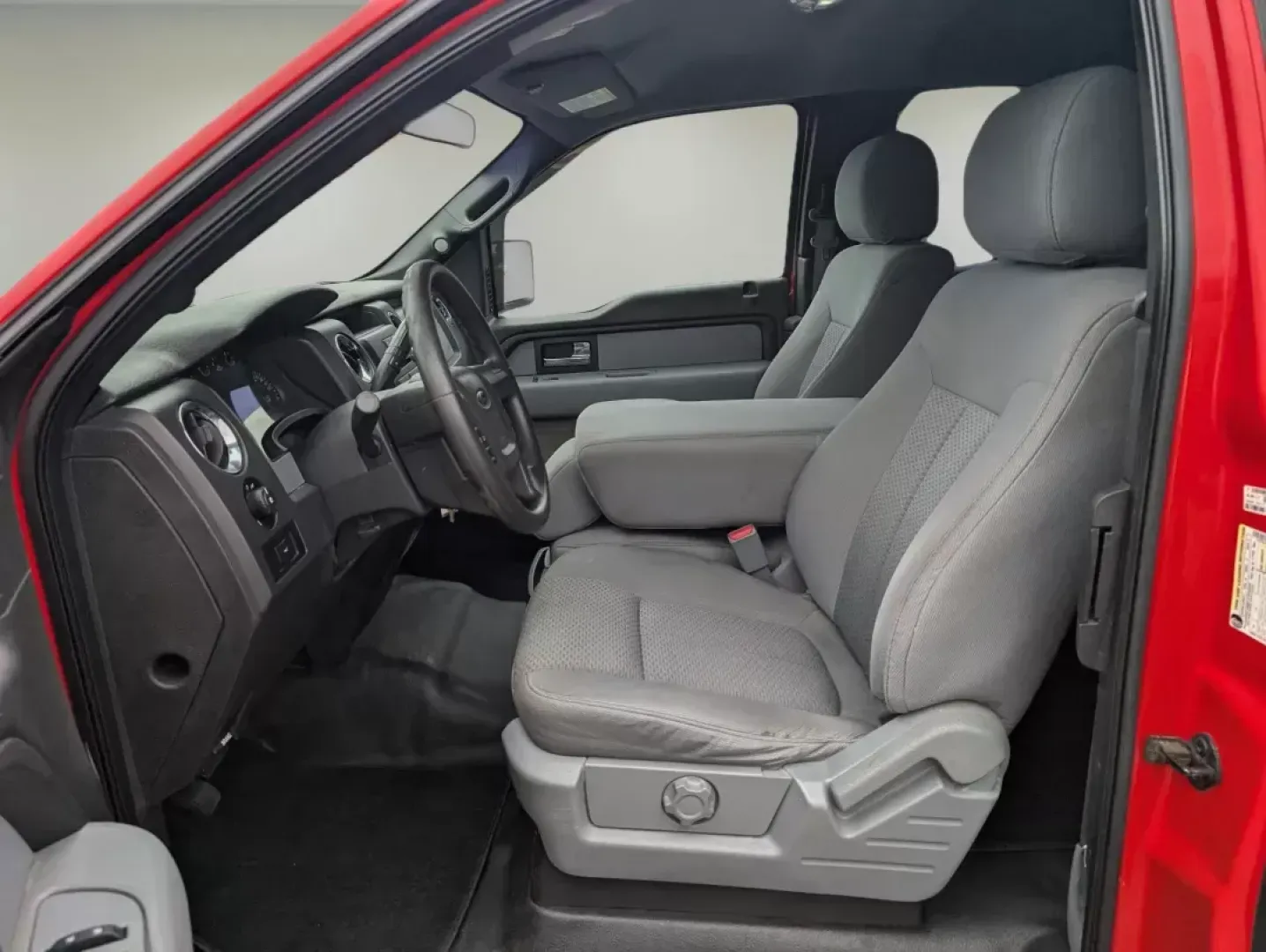 2013 Ford F-150 STX (1FTFX1CF9DF) with an Other engine, located at 1430 Gateway Drive, Opelika, AL, 36801, (334) 239-0944, 32.637871, -85.409790 - Are you ready to take your adventures to the next level? The 2013 Ford F-150 STX, now available at Gils Auto in Opelika, AL, is the perfect truck for budget-conscious buyers seeking reliability and versatility. With its robust body, spacious interior, and striking red exterior, this extended cab pic - Photo#10
