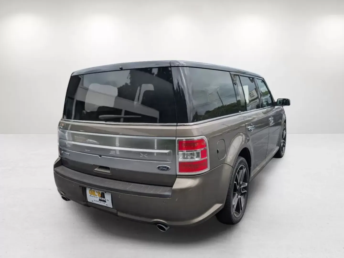 2013 Ford Flex Limited (2FMHK6D8XDB) with an Other engine, located at 1430 Gateway Drive, Opelika, AL, 36801, (334) 239-0944, 32.637871, -85.409790 - Embark on unforgettable journeys with the 2013 Ford Flex Limited, now available at Gils Auto in Prattville, AL. This versatile crossover is not just a vehicle; it's the perfect companion for growing families, weekend adventurers, and anyone seeking a reliable ride for long commutes. With its spaciou - Photo#18