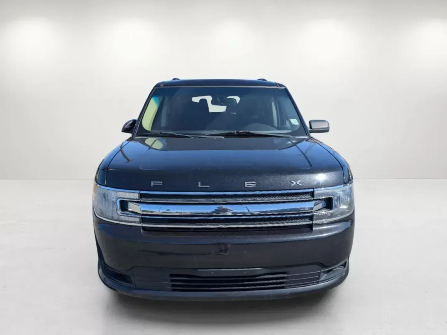 2013 Ford Flex SE (2FMGK5B80DB) with an Gas V6 3.5L/213 engine, 6-Speed Automatic transmission, located at 1430 Gateway Drive, Opelika, AL, 36801, (334) 239-0944, 32.637871, -85.409790 - **Discover the Perfect Family Crossover at Gils Auto - Opelika!**<br /> <br /> Are you ready to elevate your family adventures and weekend getaways? The 2013 Ford Flex SE is the crossover that seamlessly merges style, comfort, and functionality. This spacious vehicle is perfect for growing families - Photo#2