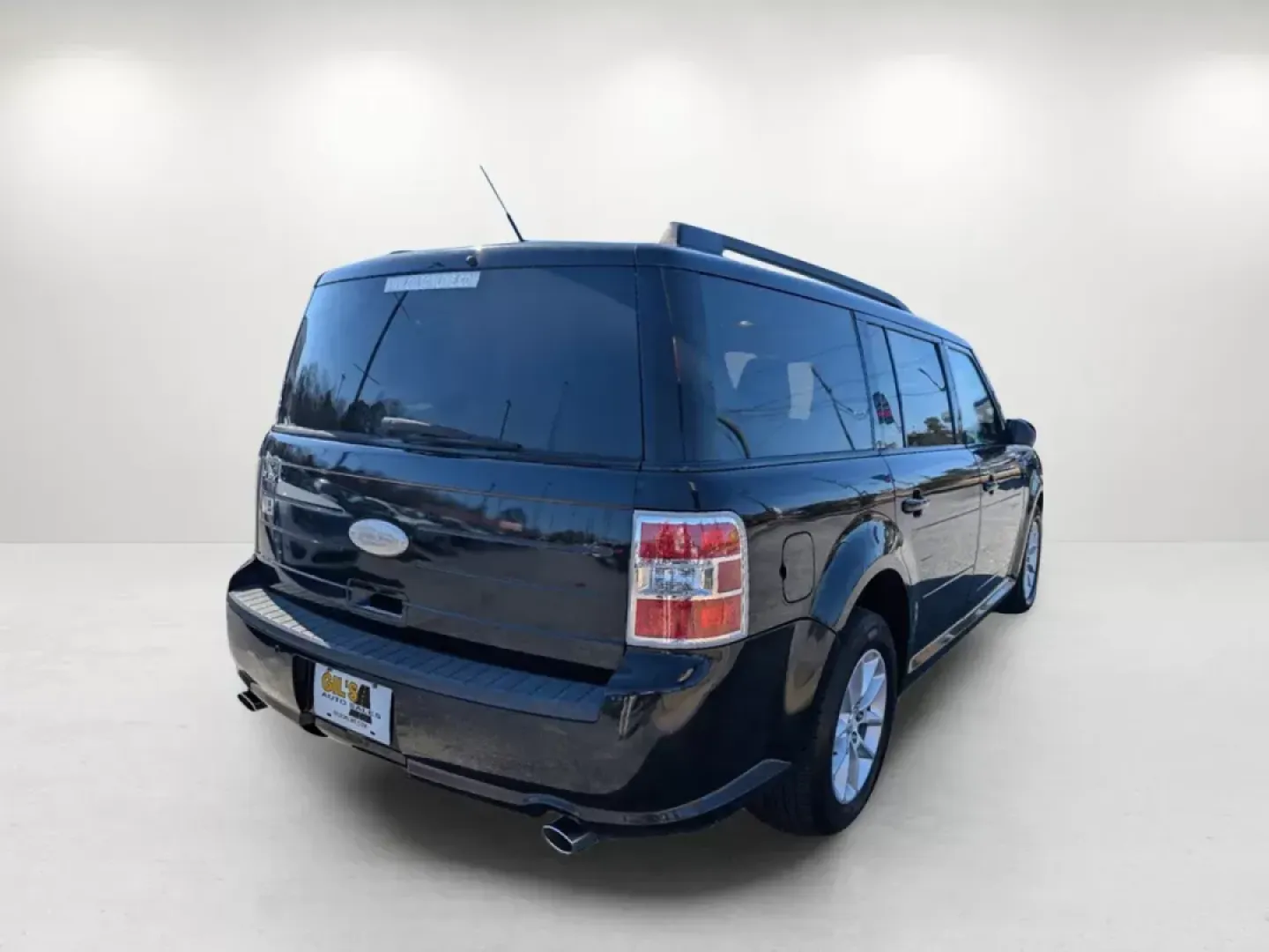 2013 Ford Flex SE (2FMGK5B80DB) with an Gas V6 3.5L/213 engine, 6-Speed Automatic transmission, located at 1430 Gateway Drive, Opelika, AL, 36801, (334) 239-0944, 32.637871, -85.409790 - **Discover the Perfect Family Crossover at Gils Auto - Opelika!**<br /> <br /> Are you ready to elevate your family adventures and weekend getaways? The 2013 Ford Flex SE is the crossover that seamlessly merges style, comfort, and functionality. This spacious vehicle is perfect for growing families - Photo#5
