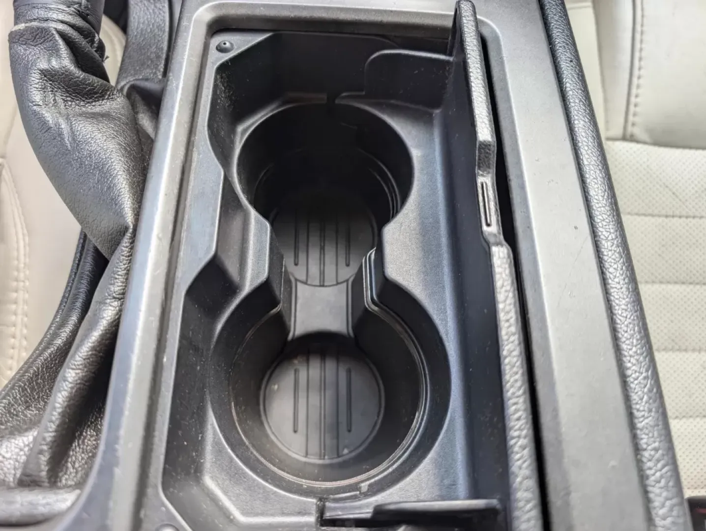 2013 Ford Mustang (1ZVBP8AM2D5) with an Other engine, located at 1430 Gateway Drive, Opelika, AL, 36801, (334) 239-0944, 32.637871, -85.409790 - Experience the thrill of the open road with the 2013 Ford Mustang a perfect blend of style, power, and affordability. Whether you're a weekend warrior seeking adventure or a daily commuter looking to make your drive more exciting, this striking maroon coupe brings a blend of performance and comfort - Photo#12