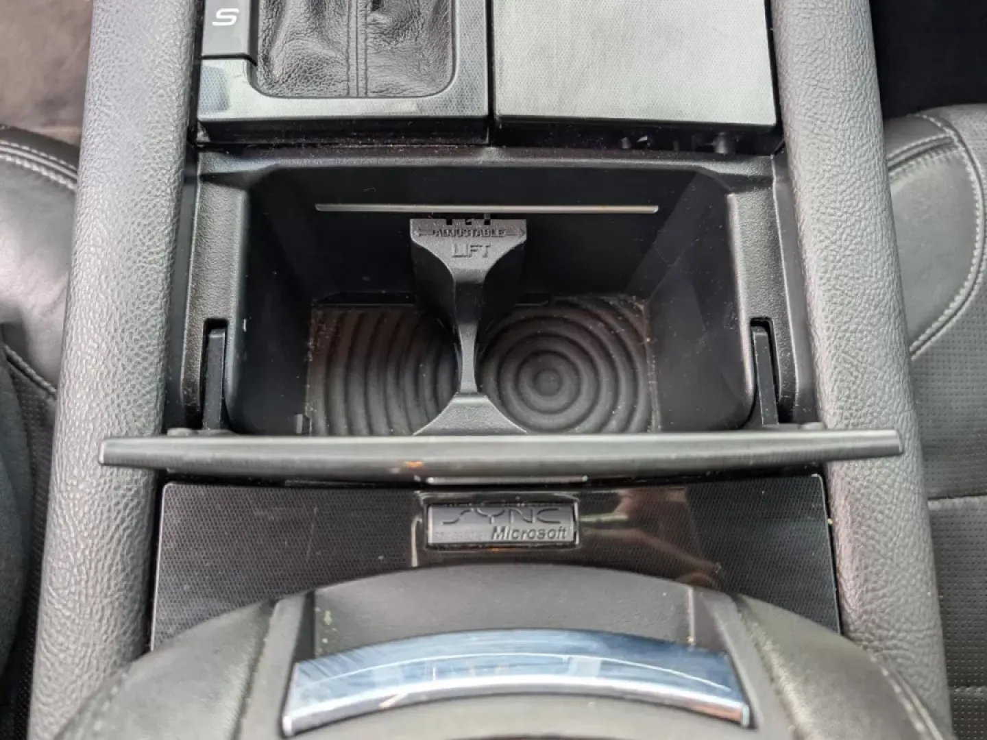 2013 Ford Taurus Limited (1FAHP2F88DG) with an Other engine, located at 521 Old Farm Lane Rd, Prattville, AL, 36066, (334) 325-1505, 32.482460, -86.416367 - Elevate your daily commute with the perfect blend of comfort, style, and technology in this stunning 2013 Ford Taurus Limited! Whether you're commuting to work in downtown Prattville or heading out for a weekend getaway with the family, this sedan is designed to meet all your driving needs. With its - Photo#15