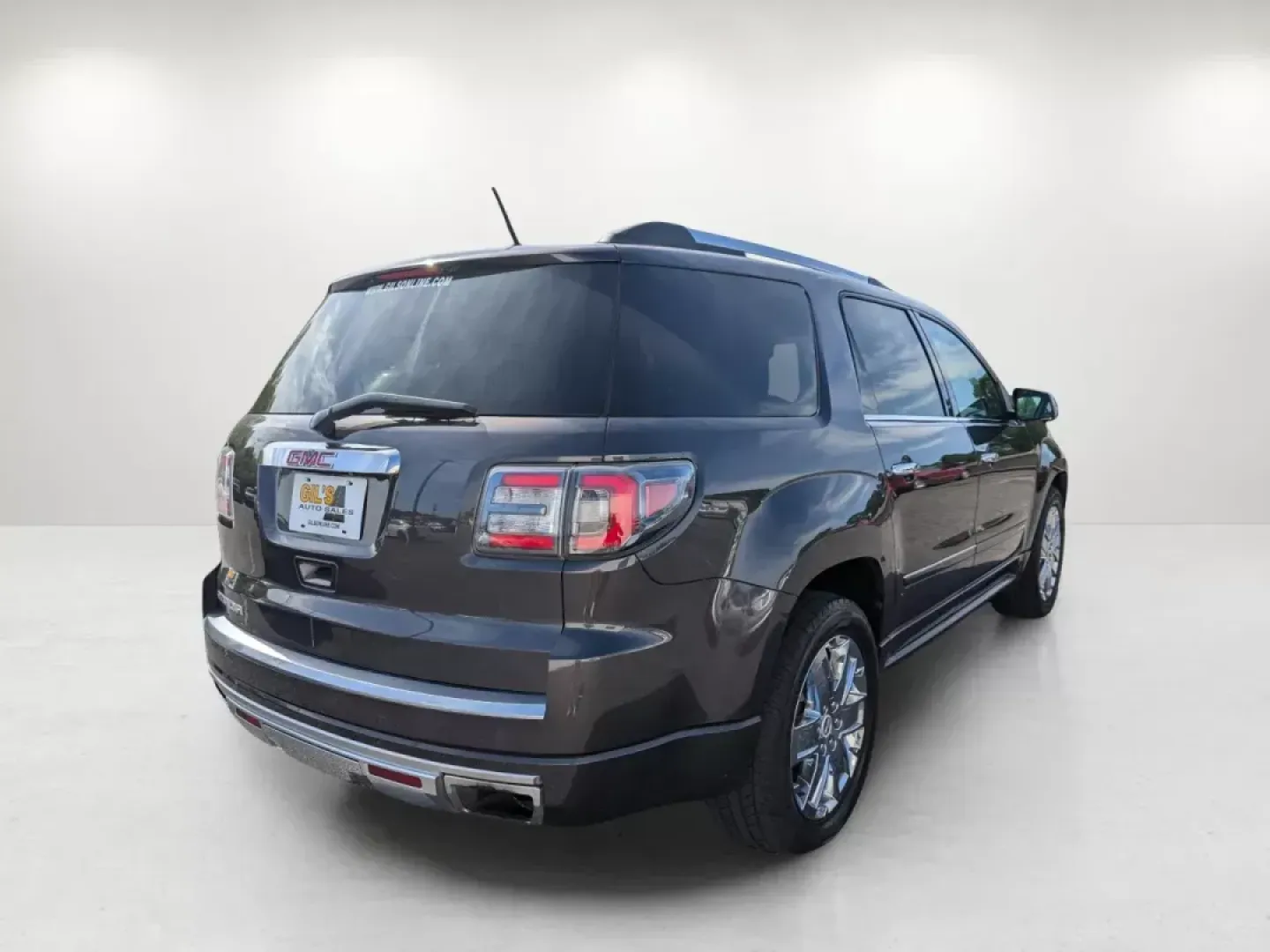 2013 /Ebony GMC Acadia Denali (1GKKRTKD3DJ) with an Gas V6 3.6L/220 engine, 6-Speed Automatic transmission, located at 3959 U.S. 80 W, Phenix City, AL, 36870, (334) 297-4885, 32.469296, -85.135185 - 2013 GMC Acadia Denali - Photo#5