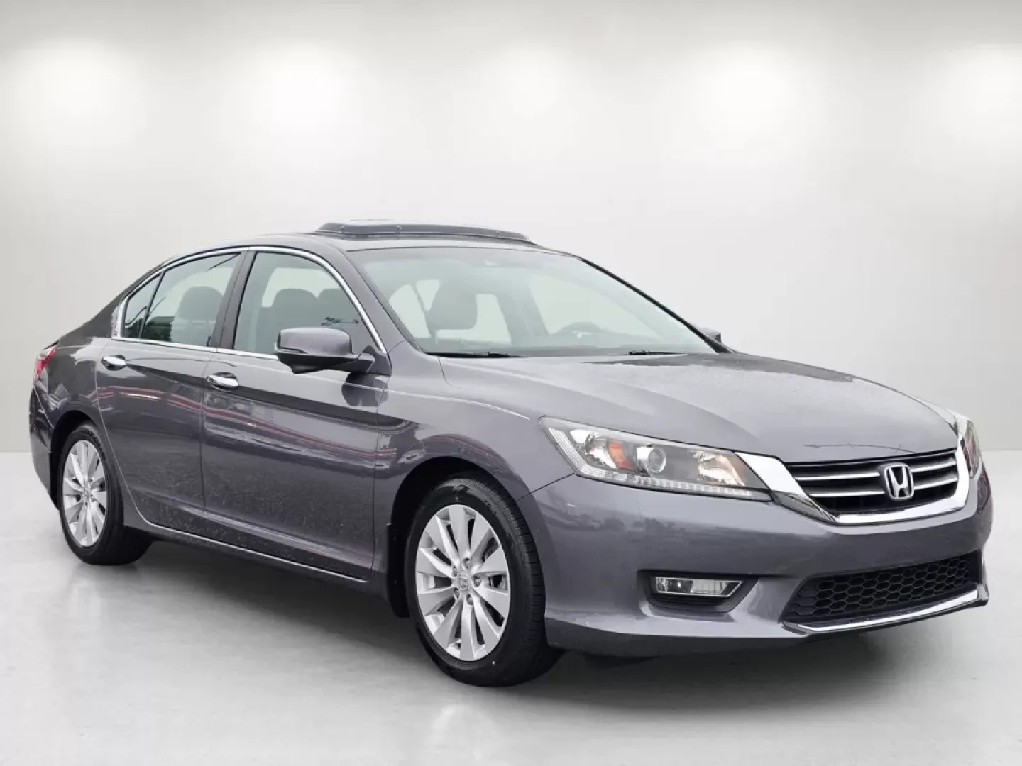 2013 /Black Honda Accord Sdn EX-L (1HGCR2F84DA) with an Other engine, located at 3959 U.S. 80 W, Phenix City, AL, 36870, (334) 297-4885, 32.469296, -85.135185 - Are you in the market for a reliable sedan that perfectly blends comfort, safety, and technology? Look no further than this stunning 2013 Honda Accord Sdn EX-L at Gils Auto in Phenix City, AL. This vehicle is designed to elevate your daily commute, whether you're driving to work or embarking on week - Photo#3