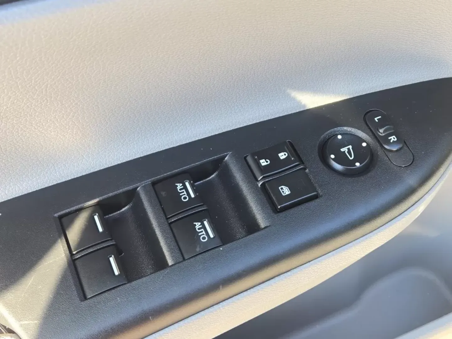 2013 Honda Accord Sdn EX-L (1HGCR2F87DA) with an Other engine, located at 5115 14th Ave., Columbus, GA, 31904, (706) 323-0345, 32.511494, -84.971046 - **Discover Your Ideal Commute Companion: 2013 Honda Accord EX-L at Gils Auto, Phenix City, AL**<br /> <br /> Are you searching for a reliable, stylish sedan that elevates your daily commute while providing comfort and advanced technology? Look no further than the stunning 2013 Honda Accord EX-L avai - Photo#10