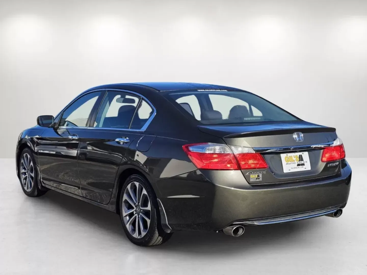 2013 Honda Accord Sdn Sport (1HGCR2F5XDA) with an Other engine, located at 1430 Gateway Drive, Opelika, AL, 36801, (334) 239-0944, 32.637871, -85.409790 - Discover the perfect blend of reliability and style with this 2013 Honda Accord Sedan, designed for those who value comfort during their daily commutes or weekend getaways! Whether you're a growing family in need of a spacious vehicle or a budget-conscious buyer looking for a dependable set of wheel - Photo#6