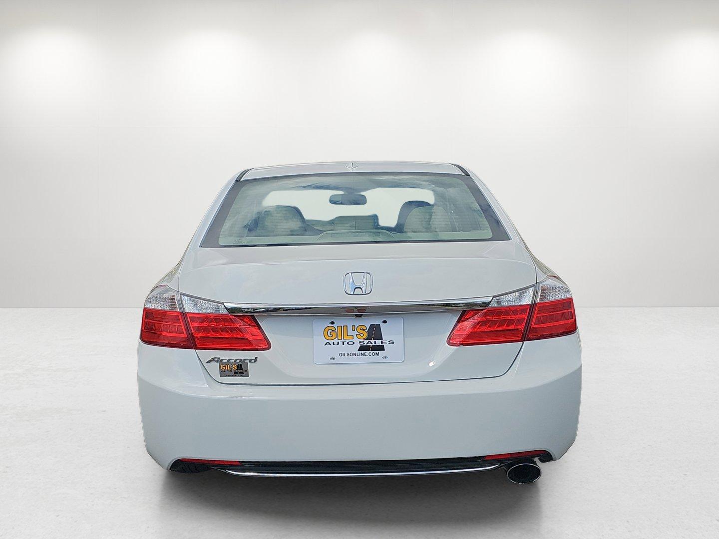2013 /Ivory Honda Accord Sdn EX-L (1HGCR2F80DA) with an Gas I4 2.4L/144 engine, 1-Speed Continuously Variable Ratio transmission, located at 521 Old Farm Lane Rd, Prattville, AL, 36066, (334) 325-1505, 32.482460, -86.416367 - 2013 Honda Accord Sdn EX-L - Photo#6