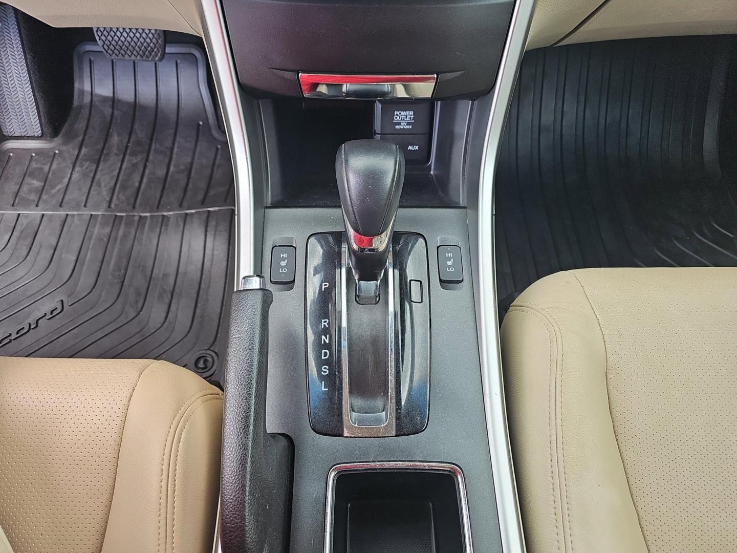 2013 /Ivory Honda Accord Sdn EX-L (1HGCR2F80DA) with an Gas I4 2.4L/144 engine, 1-Speed Continuously Variable Ratio transmission, located at 521 Old Farm Lane Rd, Prattville, AL, 36066, (334) 325-1505, 32.482460, -86.416367 - 2013 Honda Accord Sdn EX-L - Photo#13