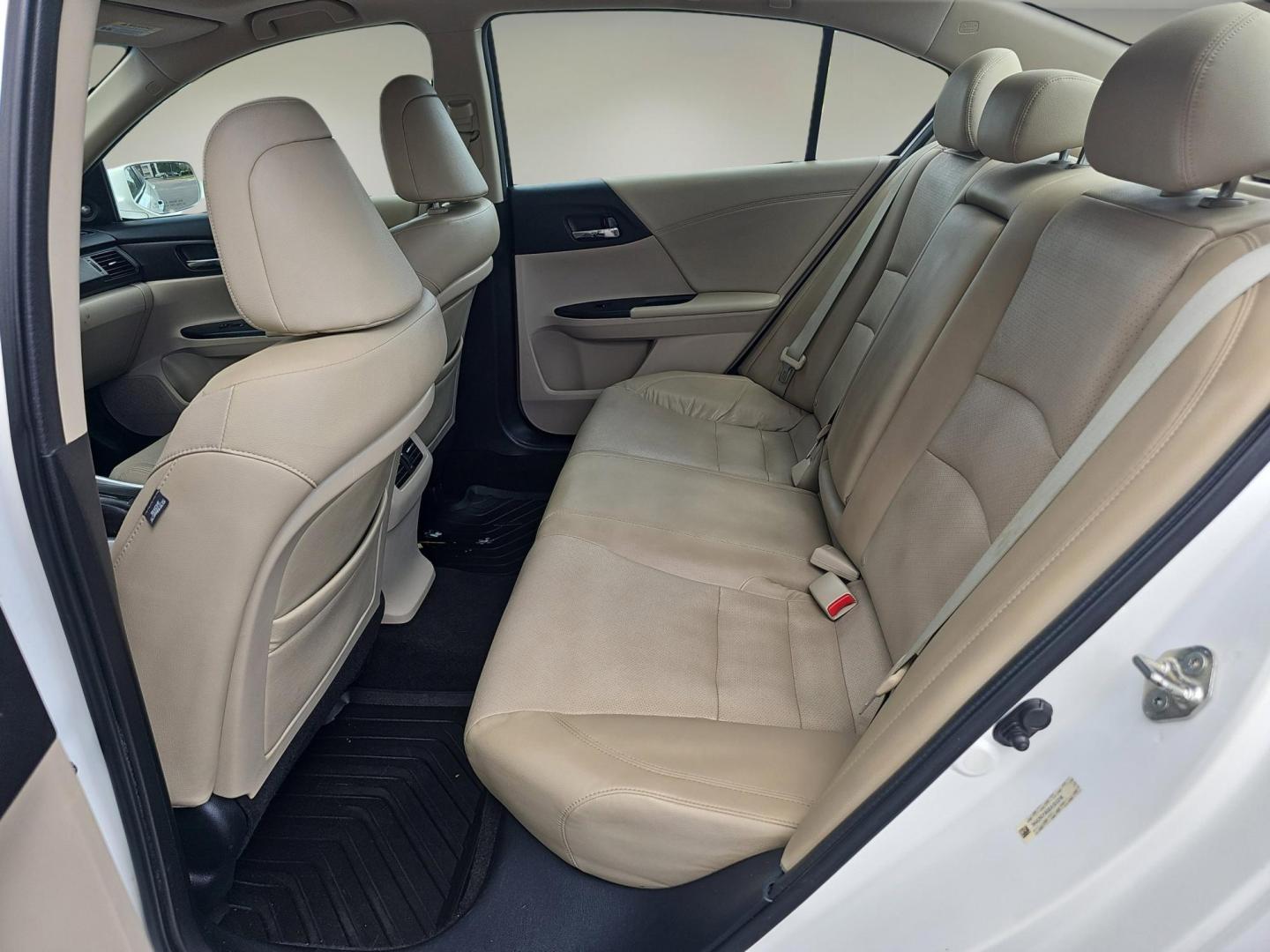 2013 /Ivory Honda Accord Sdn EX-L (1HGCR2F80DA) with an Gas I4 2.4L/144 engine, 1-Speed Continuously Variable Ratio transmission, located at 521 Old Farm Lane Rd, Prattville, AL, 36066, (334) 325-1505, 32.482460, -86.416367 - 2013 Honda Accord Sdn EX-L - Photo#15