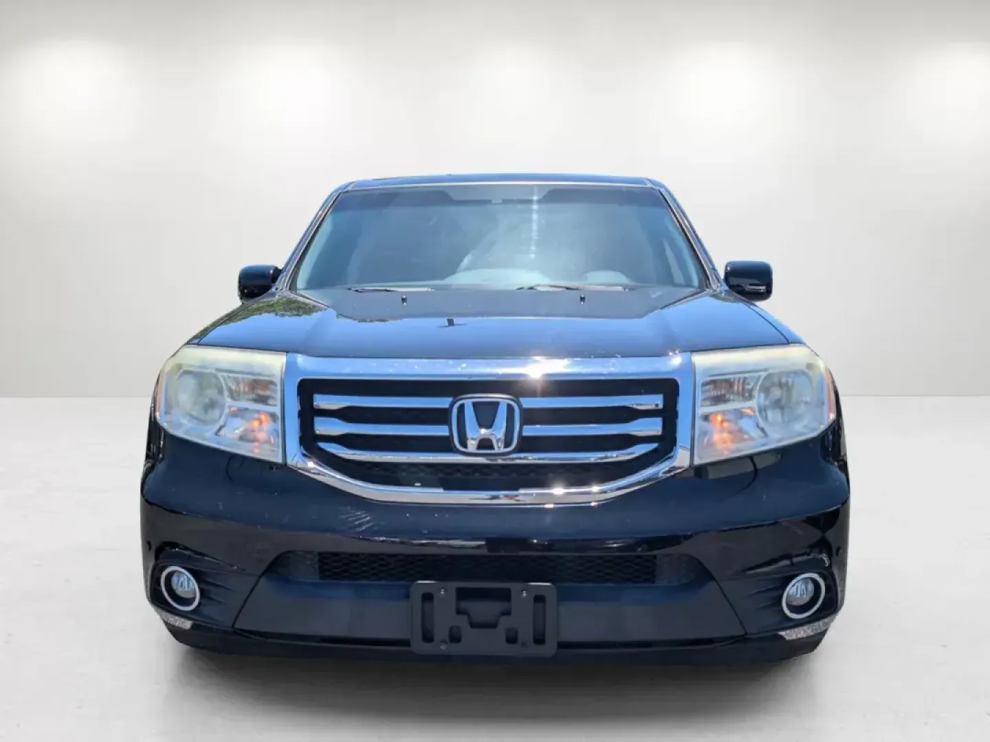 2013 Honda Pilot Touring (5FNYF4H99DB) with an Gas V6 3.5L/212 engine, 5-Speed Automatic transmission, located at 3959 U.S. 80 W, Phenix City, AL, 36870, (334) 297-4885, 32.469296, -85.135185 - 2013 Honda Pilot Touring - Photo#2