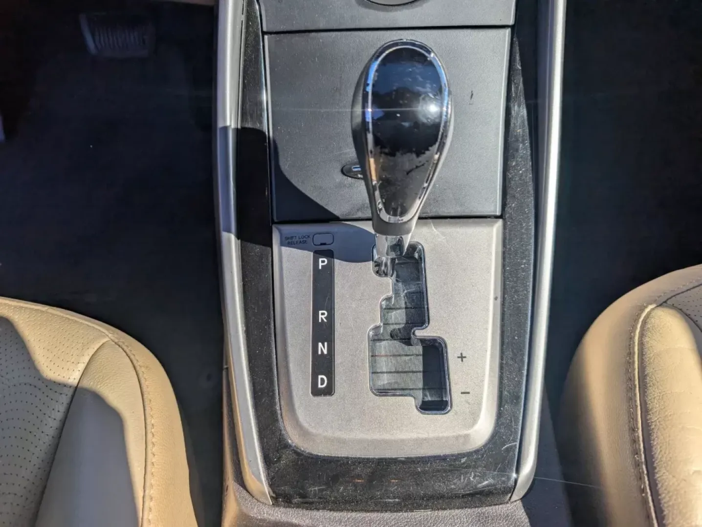 2013 /Beige Hyundai Elantra Limited (5NPDH4AE1DH) with an Other engine, located at 3959 U.S. 80 W, Phenix City, AL, 36870, (334) 297-4885, 32.469296, -85.135185 - **Discover Your Next Adventure with the 2013 Hyundai Elantra Limited! Perfect for Commuters and Families Alike!**<br /> <br /> Are you searching for a reliable sedan that excels in both comfort and practicality? Look no further than the stunning 2013 Hyundai Elantra Limited, available now at Gils Au - Photo#13