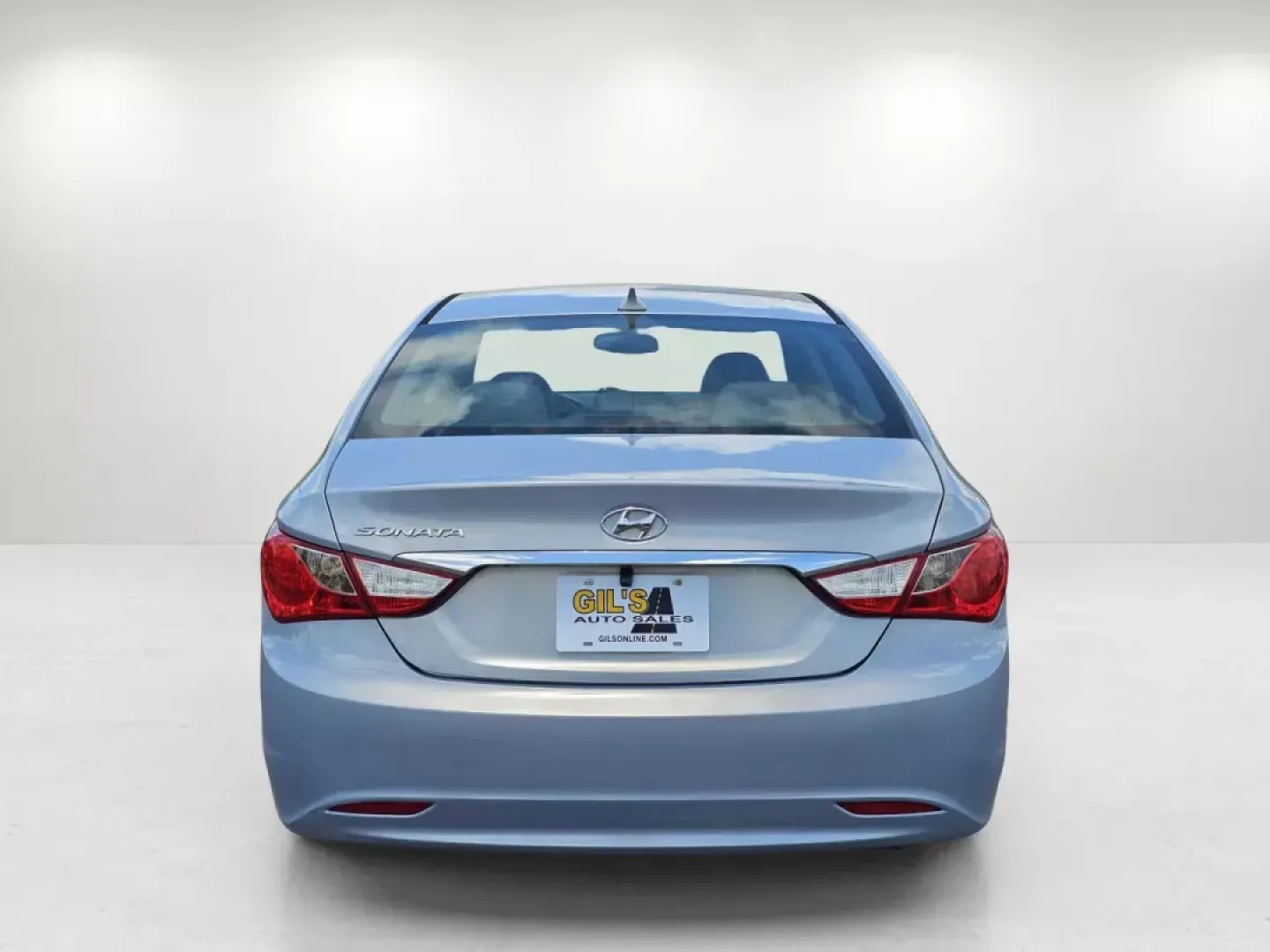 2013 /Gray Hyundai Sonata GLS (5NPEB4AC0DH) with an Gas I4 2.4L/144 engine, 6-Speed Automatic w/Manual Shift transmission, located at 521 Old Farm Lane Rd, Prattville, AL, 36066, (334) 325-1505, 32.482460, -86.416367 - 2013 Hyundai Sonata GLS - Photo#5