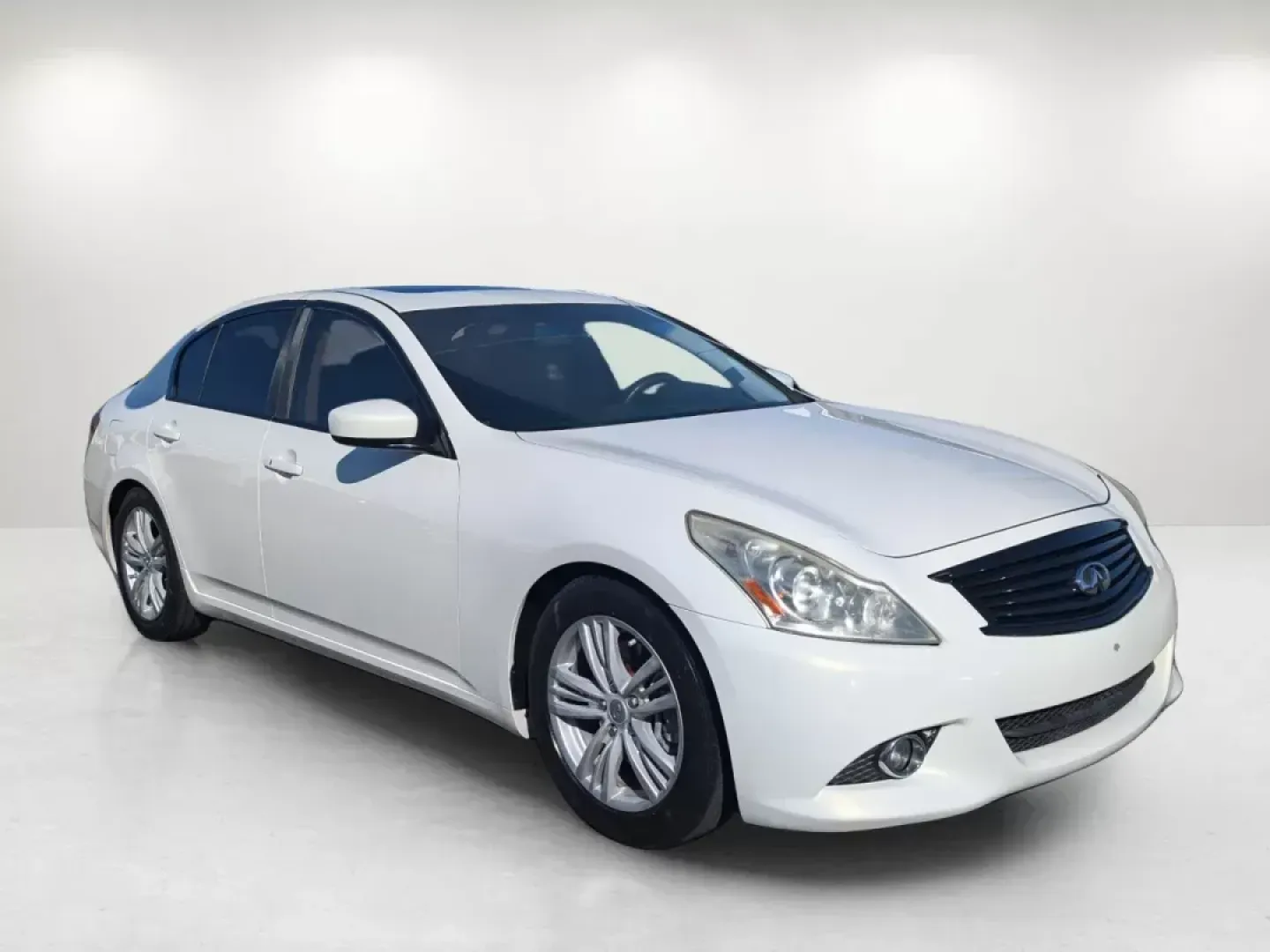 2013 /Graphite Infiniti G37 Sedan Journey (JN1CV6AP2DM) with an Other engine, located at 804 22nd Ave, Phenix City, AL, 36870, (334) 297-1860, 32.484749, -85.024475 - Discover the luxury and performance of the 2013 Infiniti G37 Sedan, perfect for those who crave a balance of style and practicality. Imagine gliding through the bustling streets of Phenix City, AL, in a vehicle that effortlessly combines sophistication and comfort. Whether you're commuting to work, - Photo#2