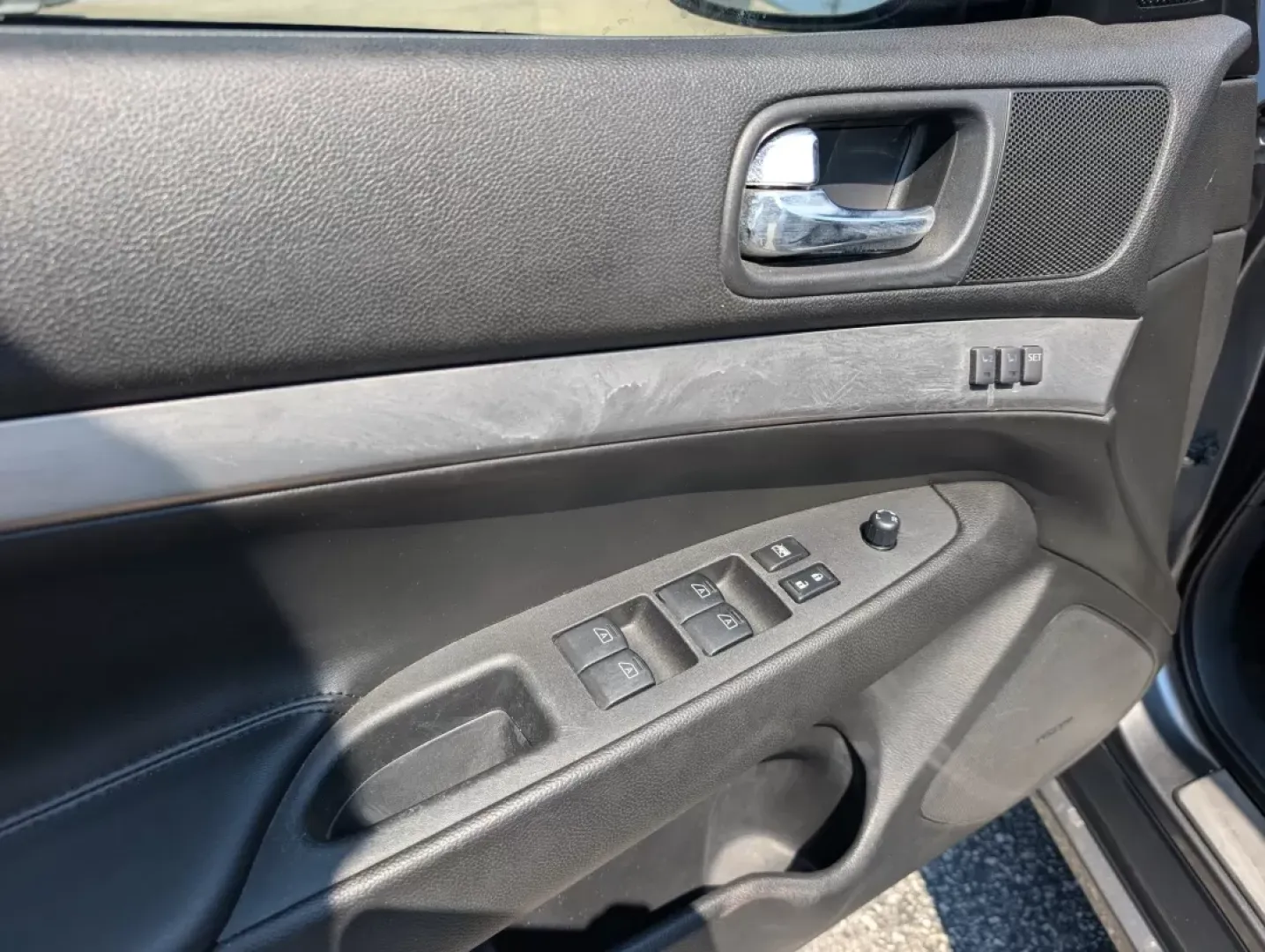 2013 /Graphite Infiniti G37 Sedan Journey (JN1CV6AP2DM) with an Other engine, located at 3959 U.S. 80 W, Phenix City, AL, 36870, (334) 297-4885, 32.469296, -85.135185 - **Elevate Your Daily Drive with the 2013 Infiniti G37 Sedan!**<br /> <br /> Are you ready to transform your daily commute into a luxurious experience? Look no further than this stunning 2013 Infiniti G37 Sedan, now available at Gils Auto in Phenix City, AL! Whether you're navigating the bustling str - Photo#8