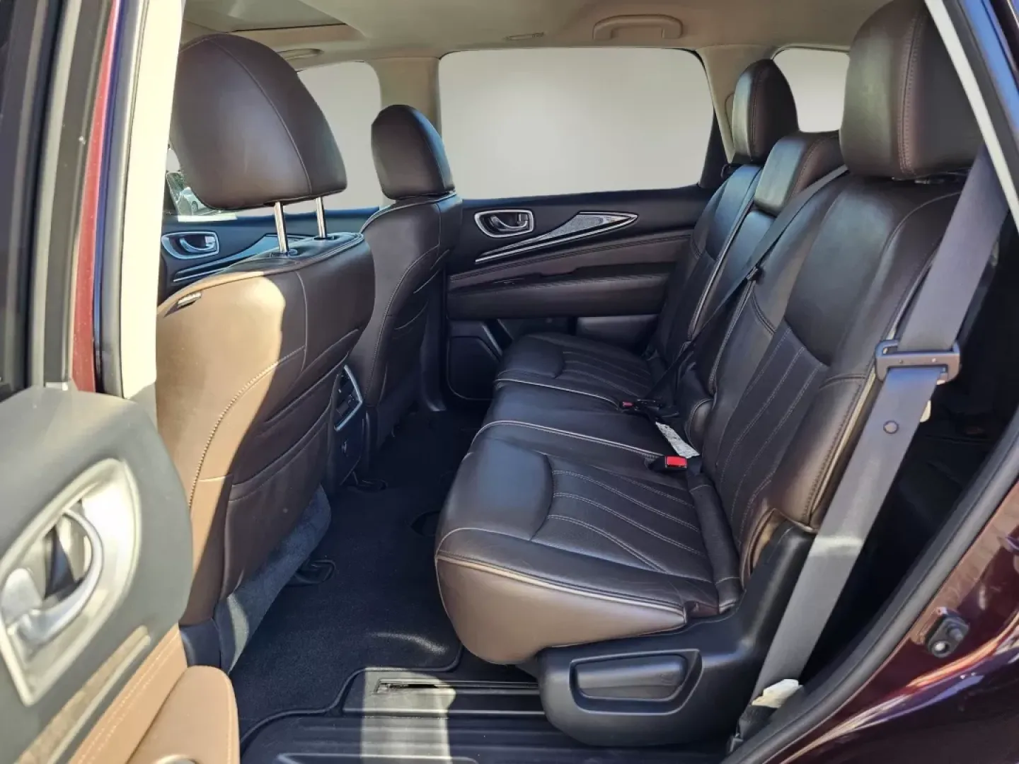 2013 /Java Infiniti JX35 (5N1AL0MNXDC) with an Other engine, located at 804 22nd Ave, Phenix City, AL, 36870, (334) 297-1860, 32.484749, -85.024475 - Explore the open road in style with this stunning 2013 Infiniti JX35, perfect for families and adventurers alike! With its exquisite Midnight Garnet exterior and luxurious Java leather interior, this SUV combines elegance with functionality, making it a fantastic choice for anyone looking to elevate - Photo#13