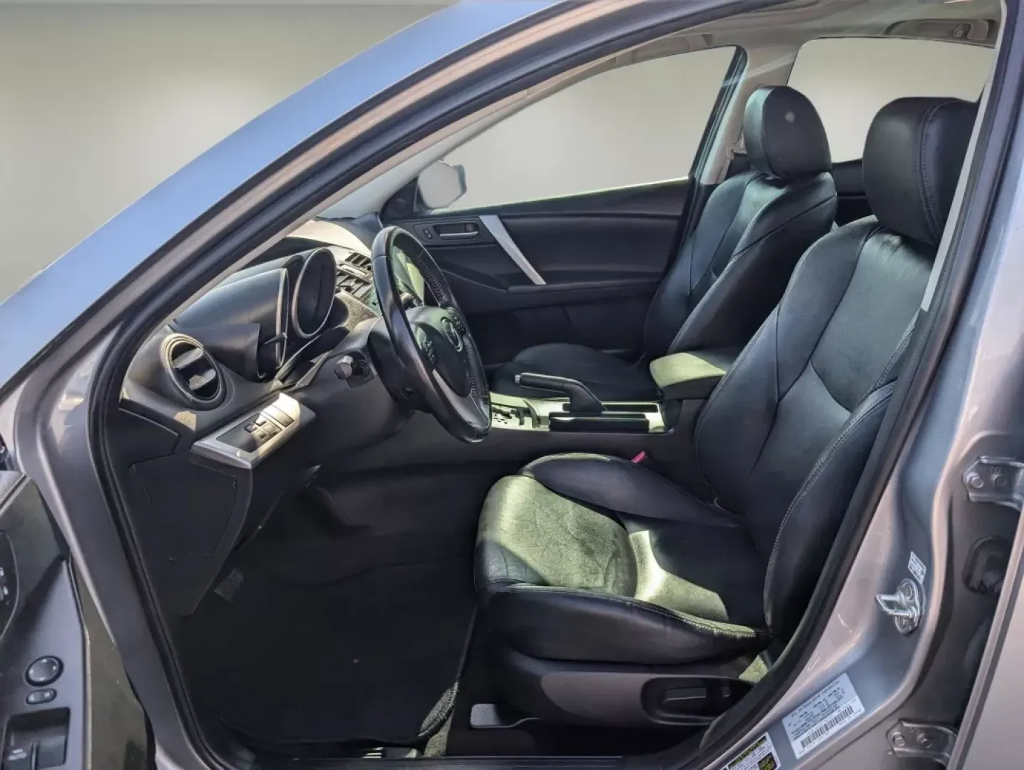 2013 Mazda Mazda3 i Grand Touring (JM1BL1W73D1) with an Other engine, located at 521 Old Farm Lane Rd, Prattville, AL, 36066, (334) 325-1505, 32.482460, -86.416367 - **Experience the Open Road with the 2013 Mazda3 i Grand Touring at Gils Auto - Prattville!**<br /> <br /> Are you ready to elevate your daily commute or embark on spontaneous weekend adventures? Look no further! The 2013 Mazda3 i Grand Touring is not just a car-it's your ticket to a lifestyle filled - Photo#10