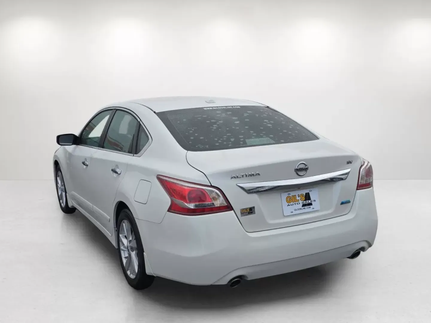 2013 /Charcoal Nissan Altima 2.5 SV (1N4AL3AP0DC) with an Other engine, located at 7000 Northlake Connector, Columbus, GA, 31904, (706) 987-8085, 32.524975, -84.978134 - **Elevate Your Daily Drive with the 2013 Nissan Altima 2.5 SV at Gils Auto!**<br /> <br /> Are you looking for a reliable and stylish sedan that effortlessly fits into your busy lifestyle? The 2013 Nissan Altima 2.5 SV is the perfect companion for daily commutes, weekend getaways, and everything in - Photo#6