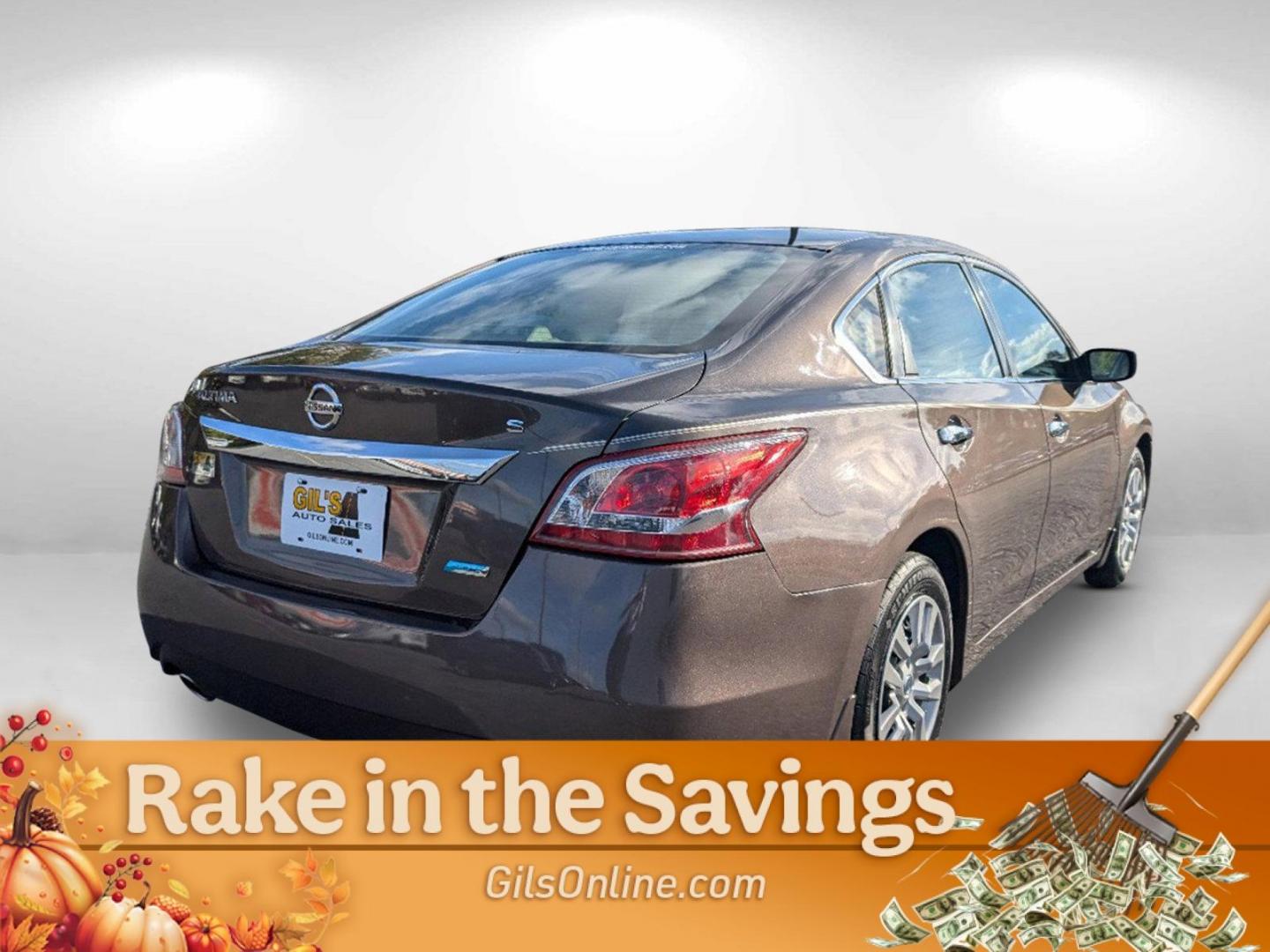 2013 /Beige Nissan Altima 2.5 S (1N4AL3AP5DC) with an Gas I4 2.5L/152 engine, 1-Speed Continuously Variable Ratio transmission, located at 3959 U.S. 80 W, Phenix City, AL, 36870, (334) 297-4885, 32.469296, -85.135185 - 2013 Nissan Altima 2.5 S - Photo#4