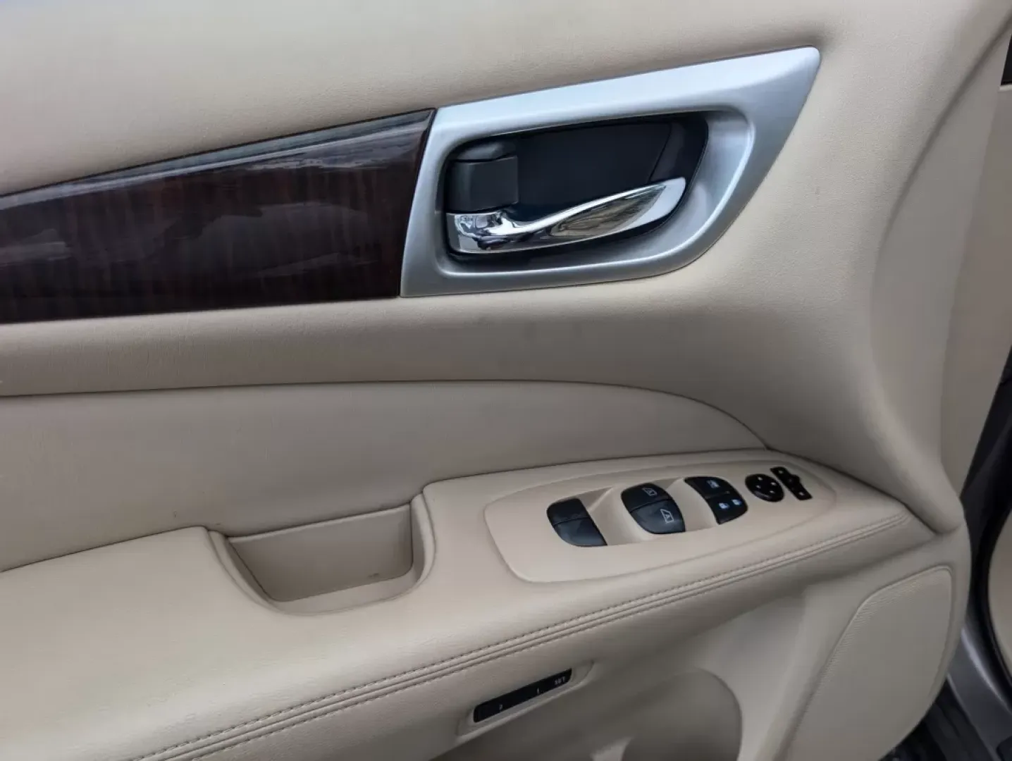 2013 /Almond Nissan Pathfinder SL (5N1AR2MN7DC) with an Other engine, located at 7000 Northlake Connector, Columbus, GA, 31904, (706) 987-8085, 32.524975, -84.978134 - **Experience Adventure and Comfort with the 2013 Nissan Pathfinder SL at Gils Auto - Columbus #2!**<br /> <br /> Are you ready to embark on your next family adventure or daily commute with style and confidence? Look no further than the 2013 Nissan Pathfinder SL, a versatile SUV that perfectly balanc - Photo#8