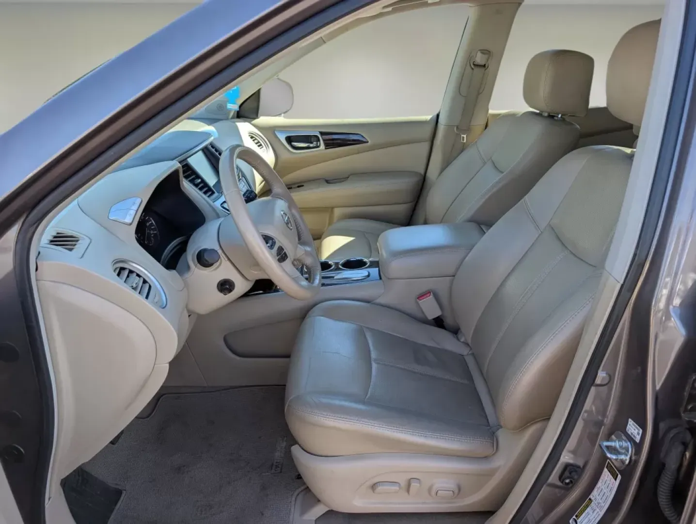 2013 /Almond Nissan Pathfinder Platinum (5N1AR2MN3DC) with an Other engine, located at 5115 14th Ave., Columbus, GA, 31904, (706) 323-0345, 32.511494, -84.971046 - Are you ready for your next family adventure or daily commute? Look no further than this **2013 Nissan Pathfinder Platinum**, perfectly equipped to enhance your lifestyle while providing safety and comfort. Whether you're navigating the bustling streets of Phenix City, AL, or setting out for a weeke - Photo#9