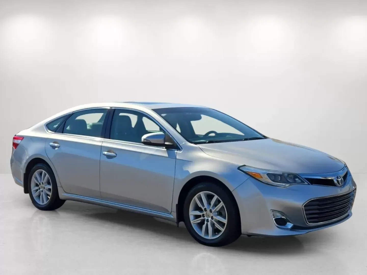 2013 Toyota Avalon XLE (4T1BK1EB9DU) with an Other engine, located at 521 Old Farm Lane Rd, Prattville, AL, 36066, (334) 325-1505, 32.482460, -86.416367 - **Drive in Style and Comfort with Our 2013 Toyota Avalon at Gils Auto, Prattville**<br /> <br /> Are you in the market for a reliable sedan that effortlessly combines style, comfort, and functionality? Look no further! The 2013 Toyota Avalon is the perfect vehicle for anyone seeking both luxury and - Photo#4