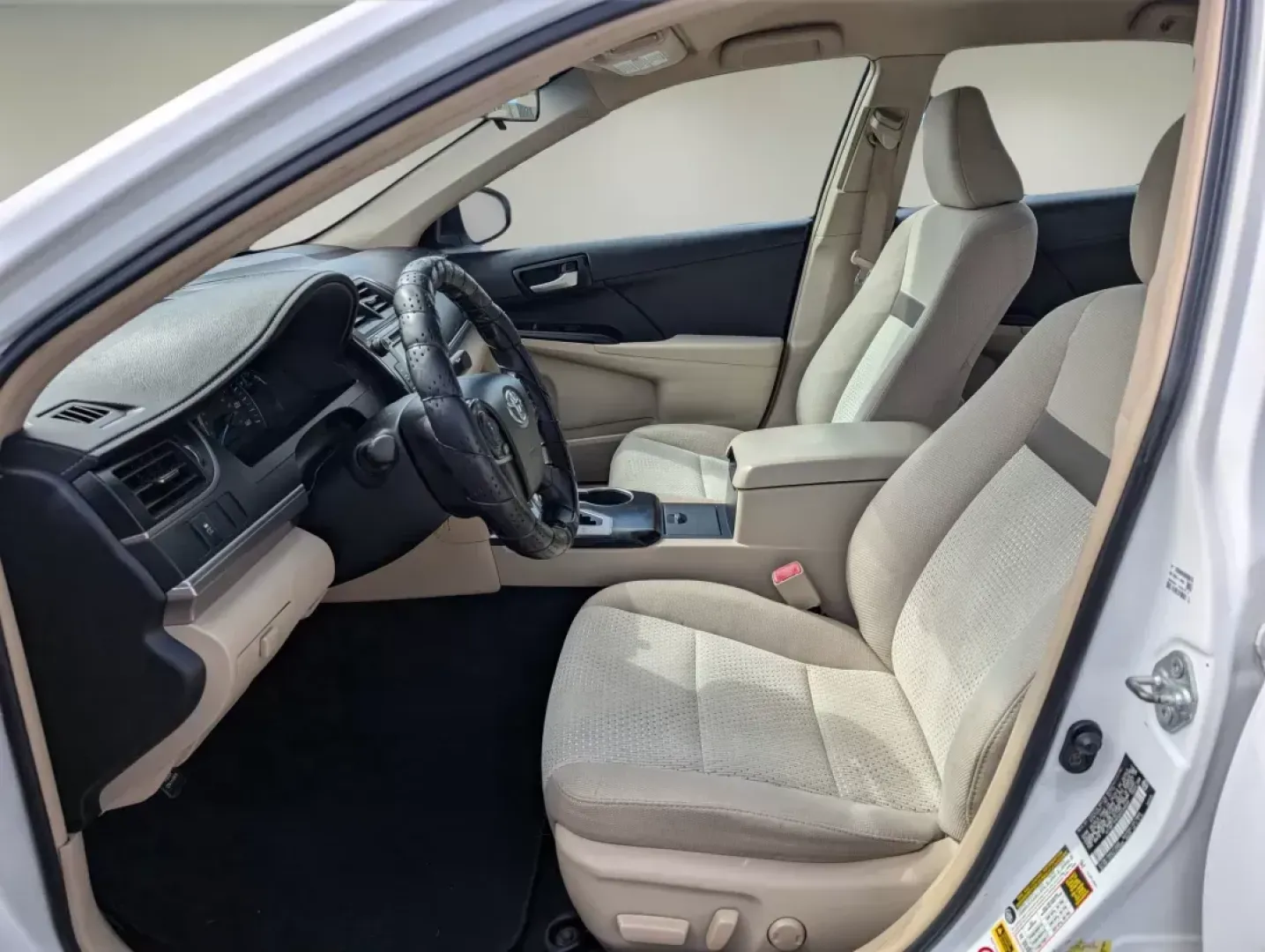2013 Toyota Camry LE (4T1BF1FK5DU) with an Gas I4 2.5L/152 engine, 6-Speed Automatic w/Manual Shift transmission, located at 1430 Gateway Drive, Opelika, AL, 36801, (334) 239-0944, 32.637871, -85.409790 - 2013 Toyota Camry LE - Photo#9
