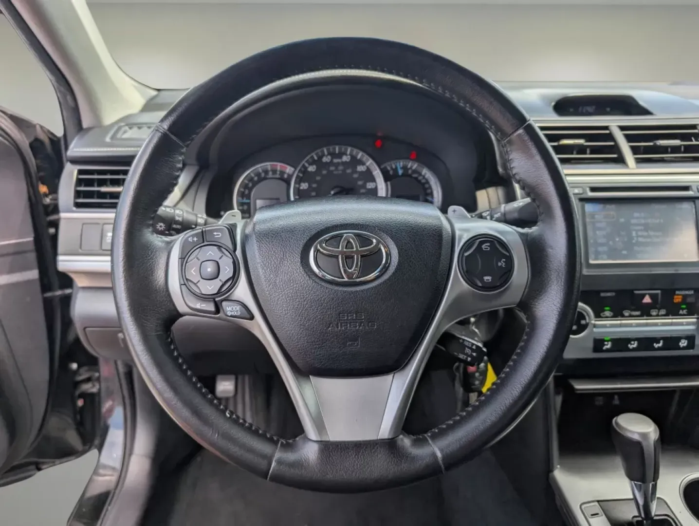 2013 Toyota Camry SE (4T1BF1FK5DU) with an Other engine, located at 1430 Gateway Drive, Opelika, AL, 36801, (334) 239-0944, 32.637871, -85.409790 - Are you ready to upgrade your daily drive with a reliable sedan that combines style and efficiency? Look no further than this stunning 2013 Toyota Camry SE, available now at Gils Auto in Phenix City, AL! Whether you're commuting through the bustling streets of downtown or running errands around the - Photo#8