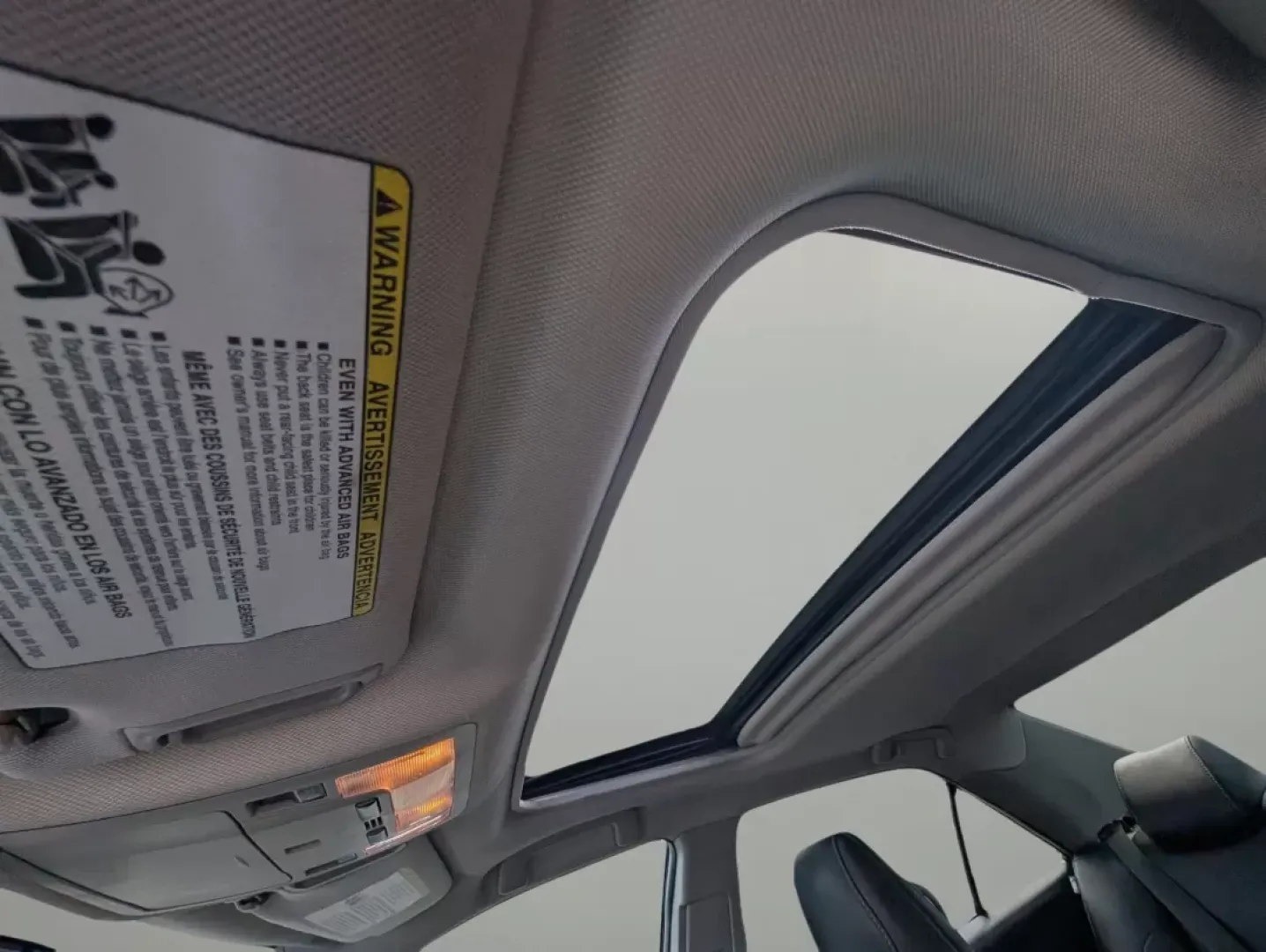 2013 Toyota Camry SE (4T1BF1FK5DU) with an Other engine, located at 1430 Gateway Drive, Opelika, AL, 36801, (334) 239-0944, 32.637871, -85.409790 - Are you ready to upgrade your daily drive with a reliable sedan that combines style and efficiency? Look no further than this stunning 2013 Toyota Camry SE, available now at Gils Auto in Phenix City, AL! Whether you're commuting through the bustling streets of downtown or running errands around the - Photo#20