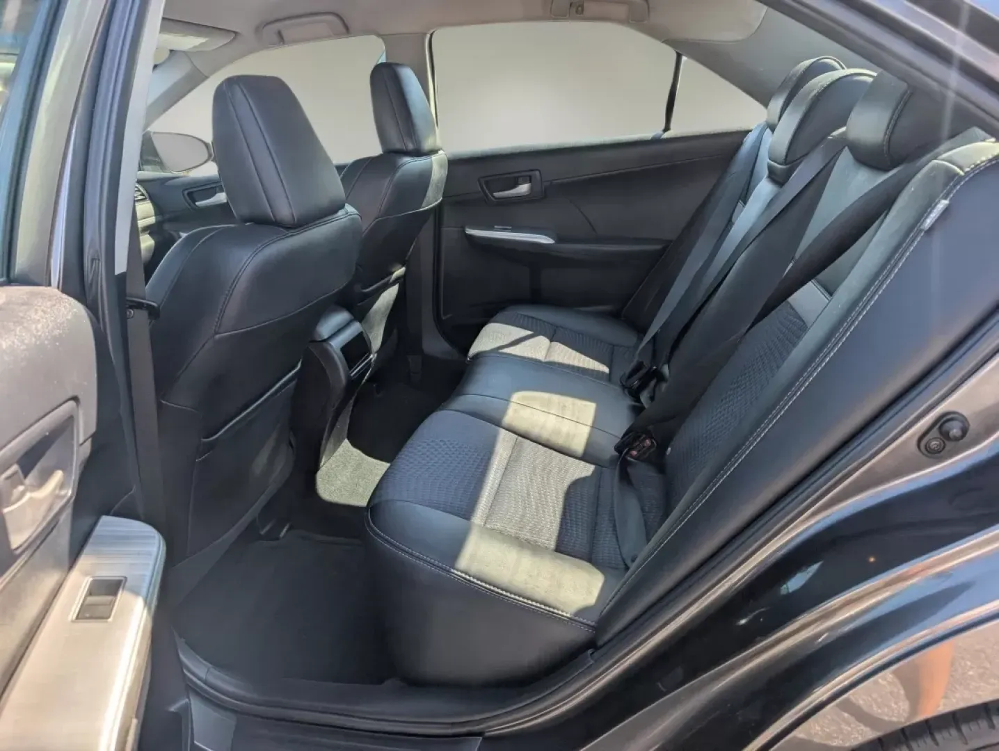 2013 Toyota Camry SE (4T1BF1FK2DU) with an Other engine, located at 521 Old Farm Lane Rd, Prattville, AL, 36066, (334) 325-1505, 32.482460, -86.416367 - Are you a budget-conscious buyer looking for a reliable vehicle that fits seamlessly into your daily life? Look no further than this 2013 Toyota Camry, available now at Gils Auto in Phenix City, AL. Perfect for those long commutes or weekend adventures, this sedan offers a blend of comfort, safety, - Photo#10