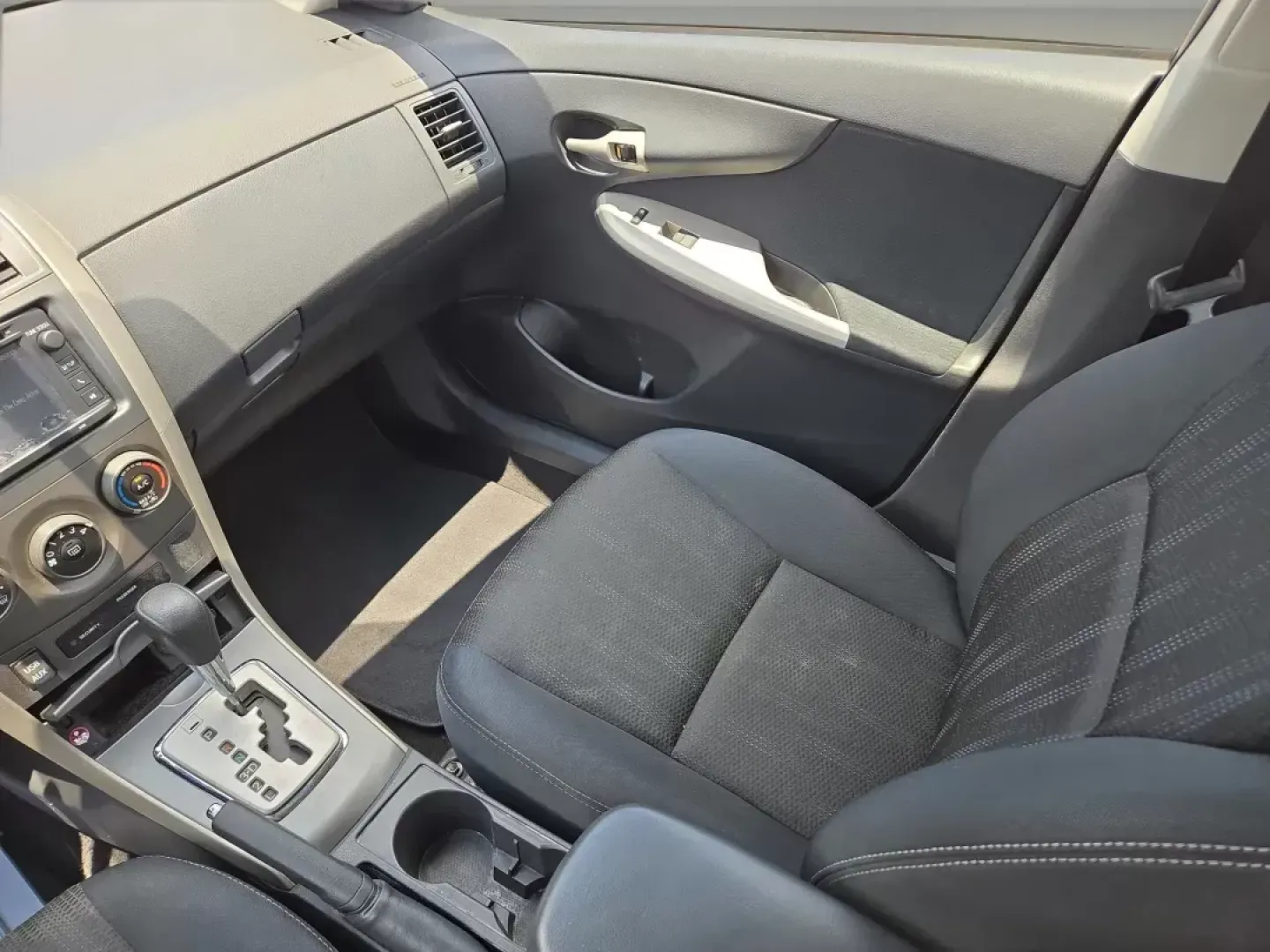 2013 Toyota Corolla S (2T1BU4EEXDC) with an Other engine, located at 3959 U.S. 80 W, Phenix City, AL, 36870, (334) 297-4885, 32.469296, -85.135185 - Are you ready to elevate your daily commute or embark on weekend adventures? Look no further than this reliable and stylish 2013 Toyota Corolla S, perfect for budget-conscious buyers who need a dependable vehicle without breaking the bank. Located at Gils Auto in Phenix City, AL, we specialize in bu - Photo#13