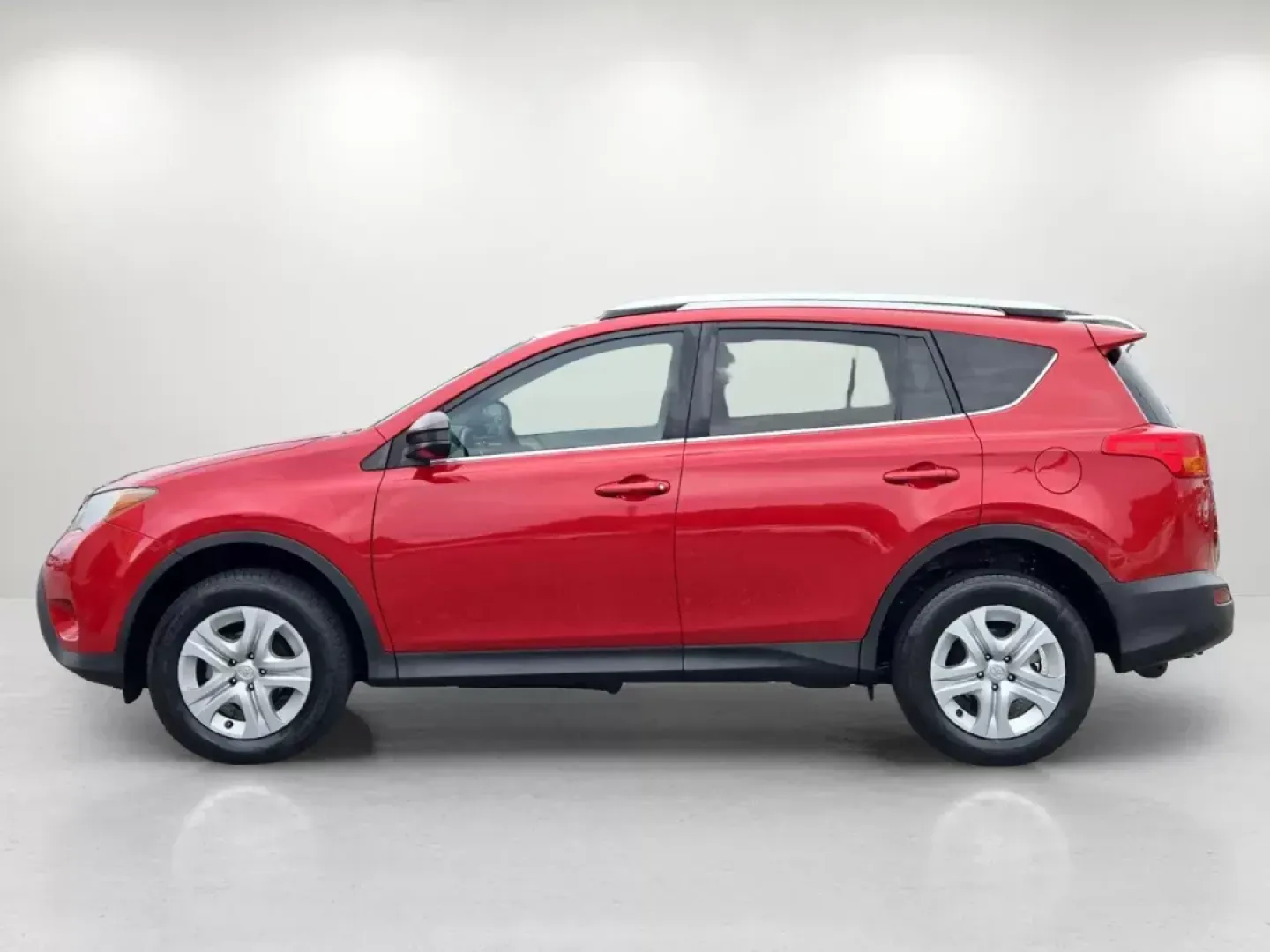 2013 Toyota RAV4 LE (2T3ZFREVXDW) with an Other engine, located at 1430 Gateway Drive, Opelika, AL, 36801, (334) 239-0944, 32.637871, -85.409790 - **Unleash Your Next Adventure with the 2013 Toyota RAV4 LE! Perfect for Families and Weekend Getaways!**<br /> <br /> Are you in search of a reliable and versatile SUV that can handle everything from family outings to spontaneous road trips? Look no further than the stunning 2013 Toyota RAV4 LE, ava - Photo#7